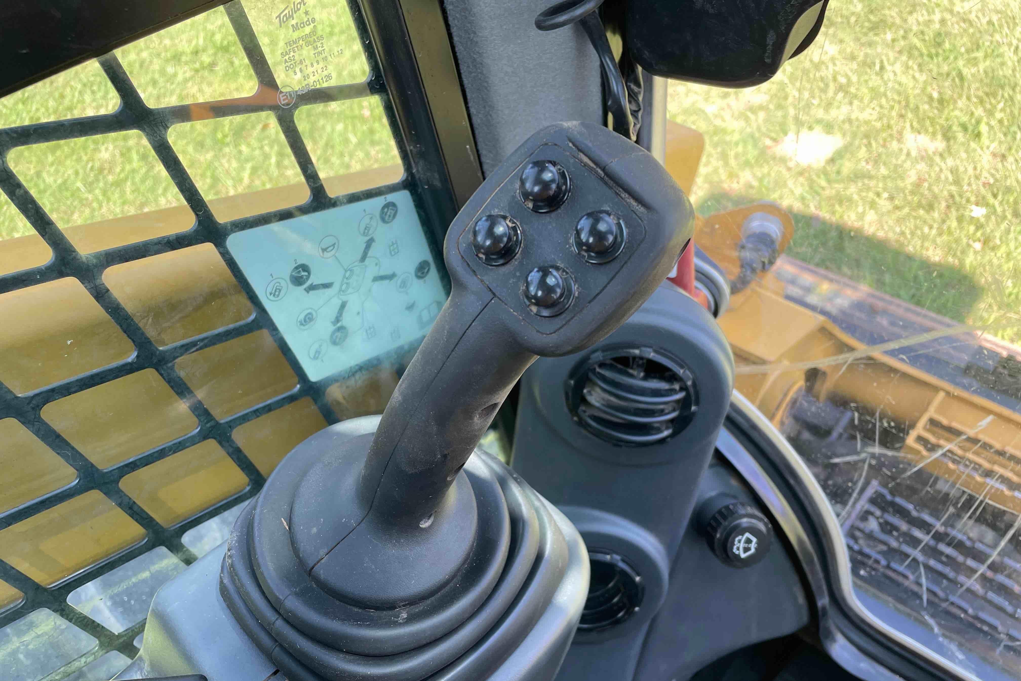 gallery 2019 Caterpillar 299D2 Compact Track Loader
