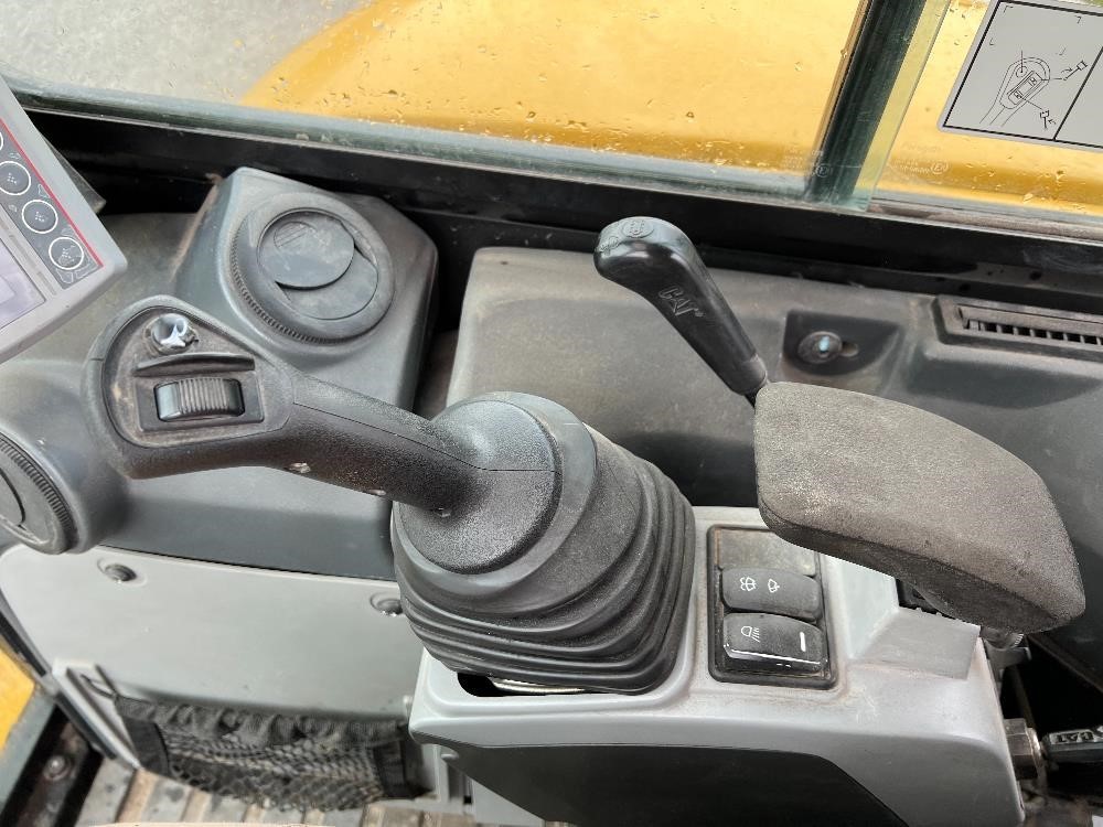 gallery 2018 Caterpillar 305.5E2 Mini Excavator