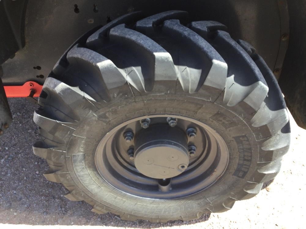 gallery 2018 Case 221F Wheel Loader