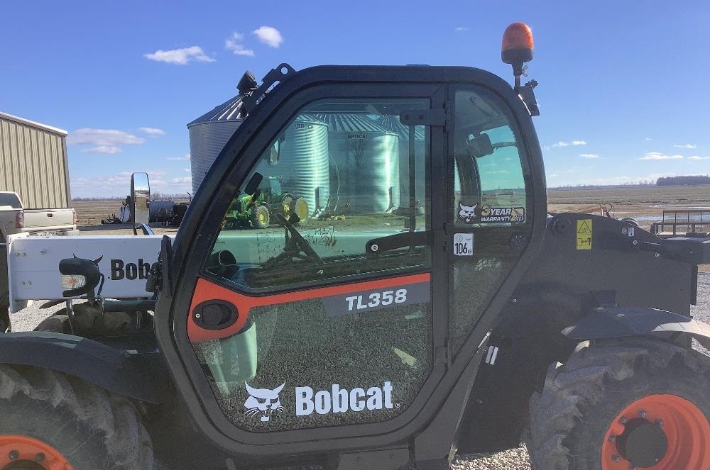 gallery 2016 Bobcat TL358H Telehandler