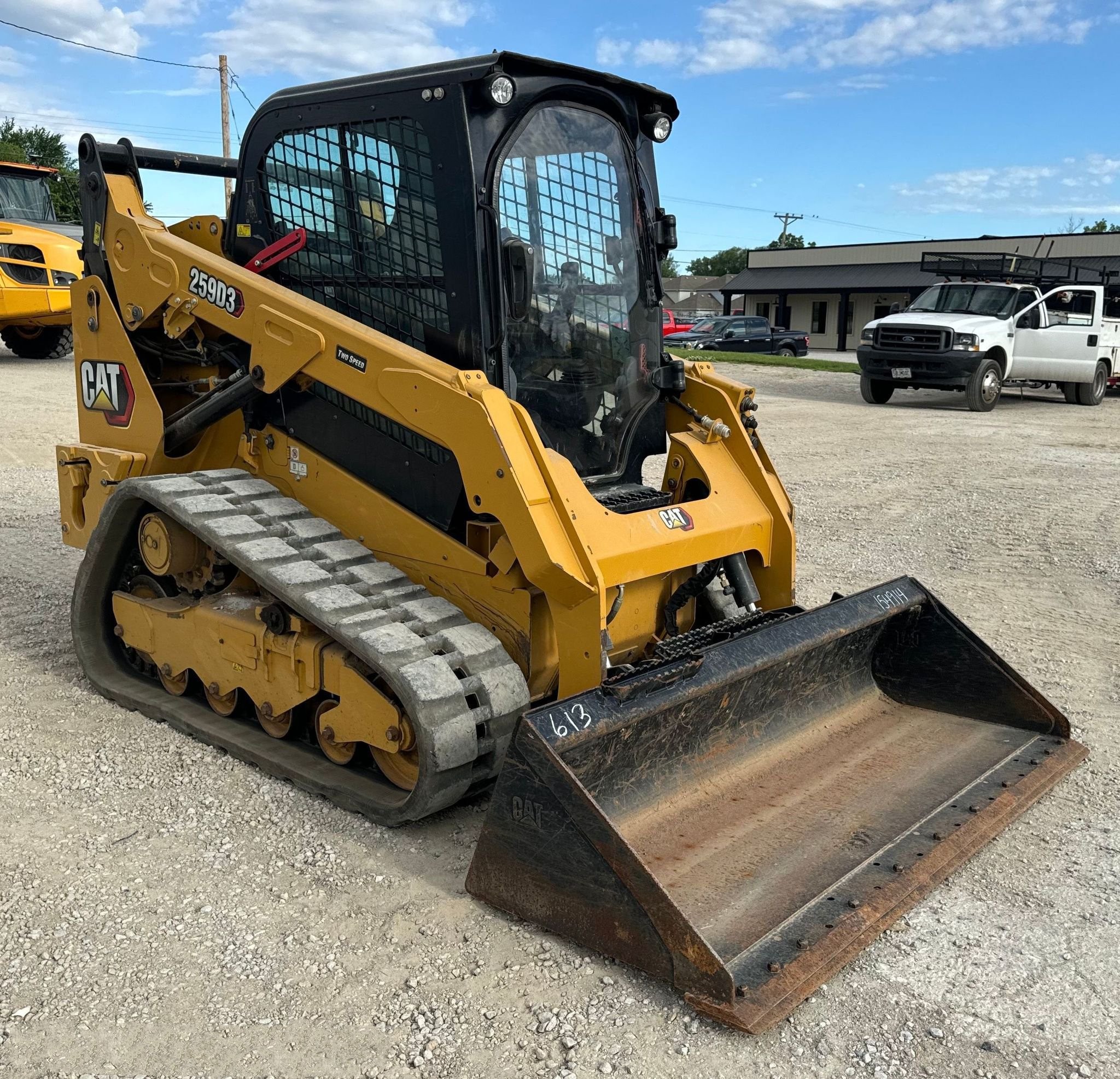 gallery 2019 Caterpillar 259D3 tracked skid steer loader