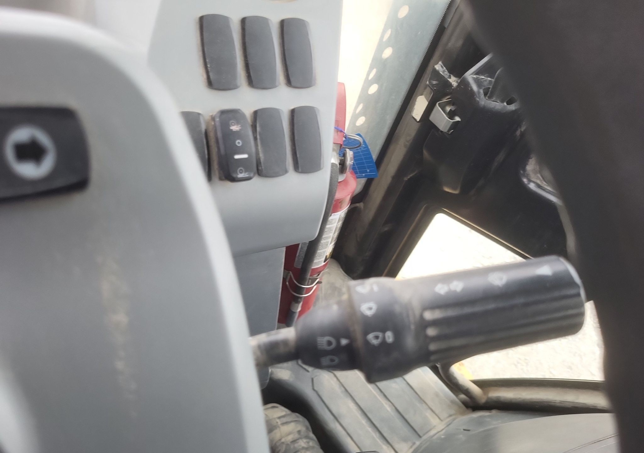 gallery 2018 Caterpillar 420F2 backhoe