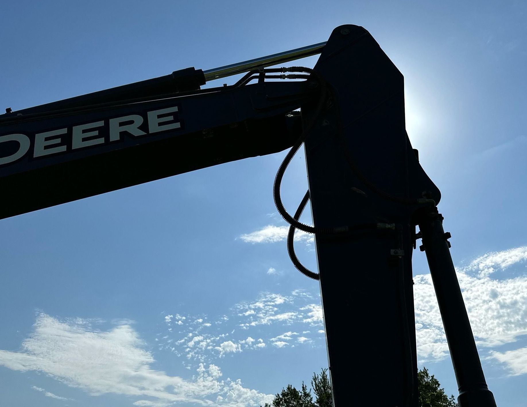 gallery 2014 John Deere 250G LC excavator