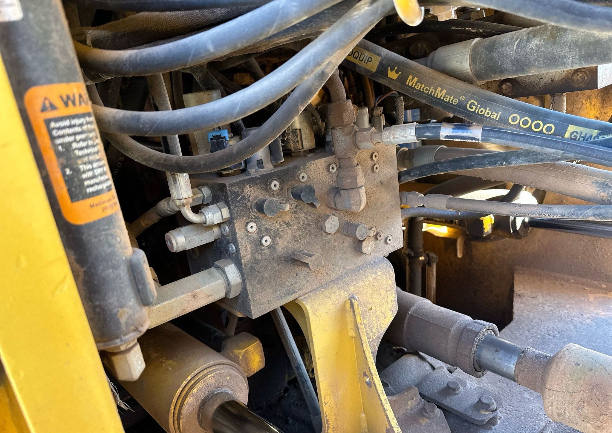 gallery 2012 John Deere 744K wheel loader