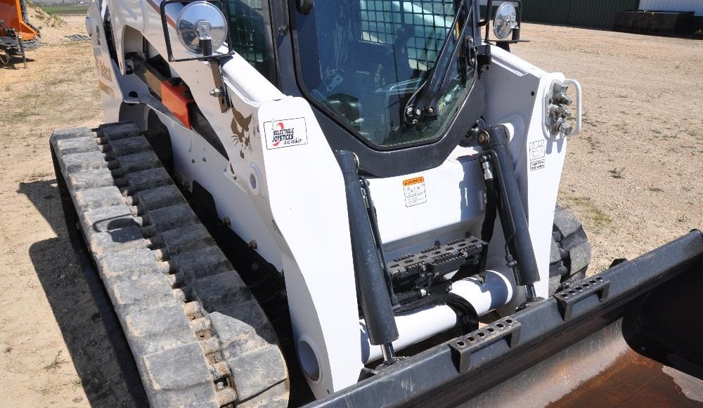 gallery 2013 Bobcat T870 Compact Track Loader