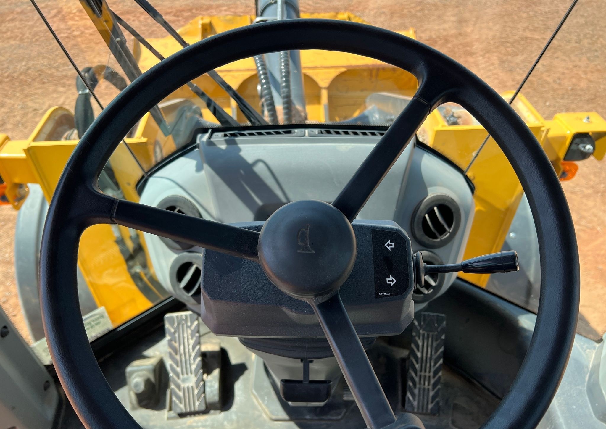 gallery 2021 John Deere 624 P-Tier wheel loader