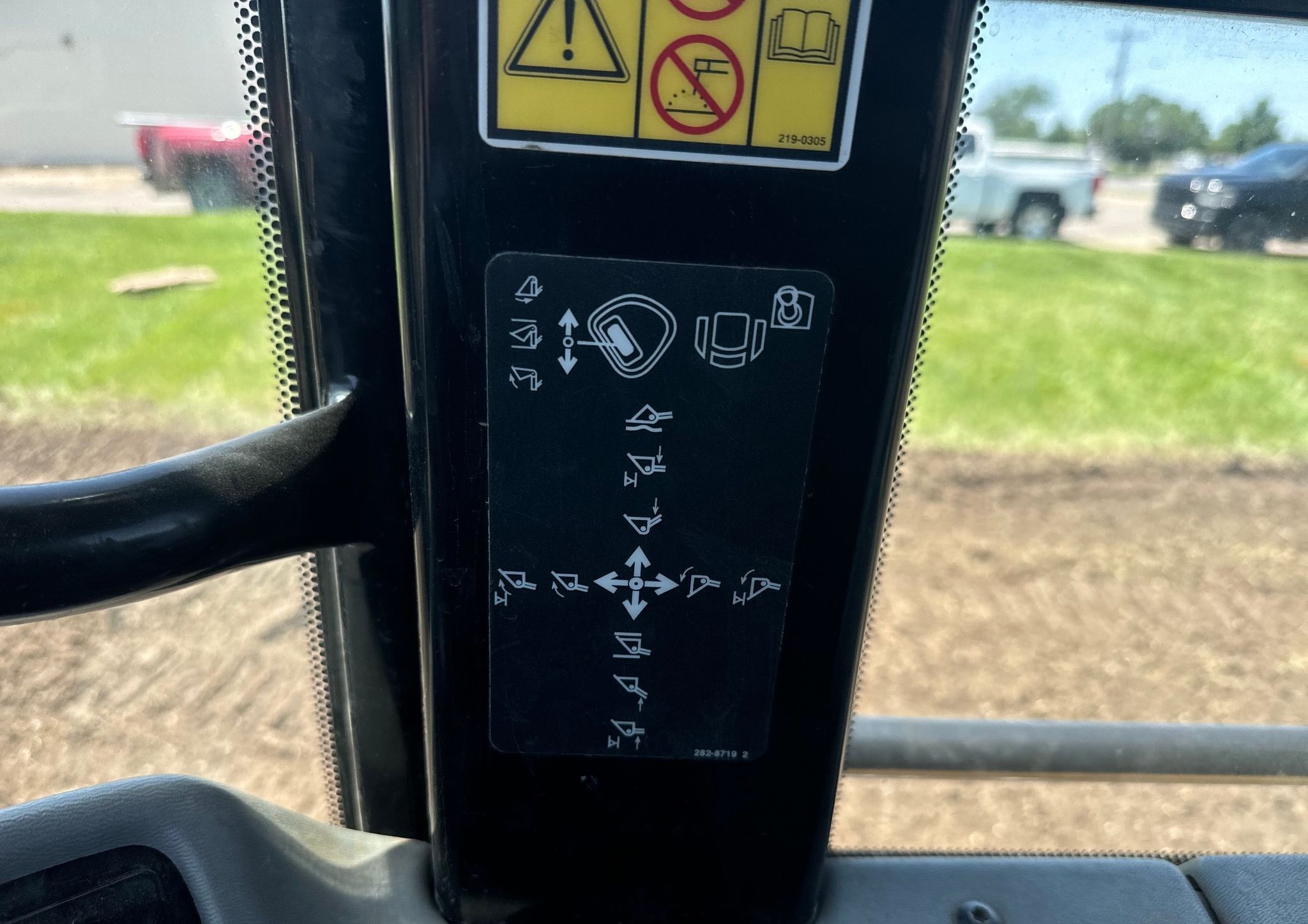gallery 2016 Caterpillar 953D track loader