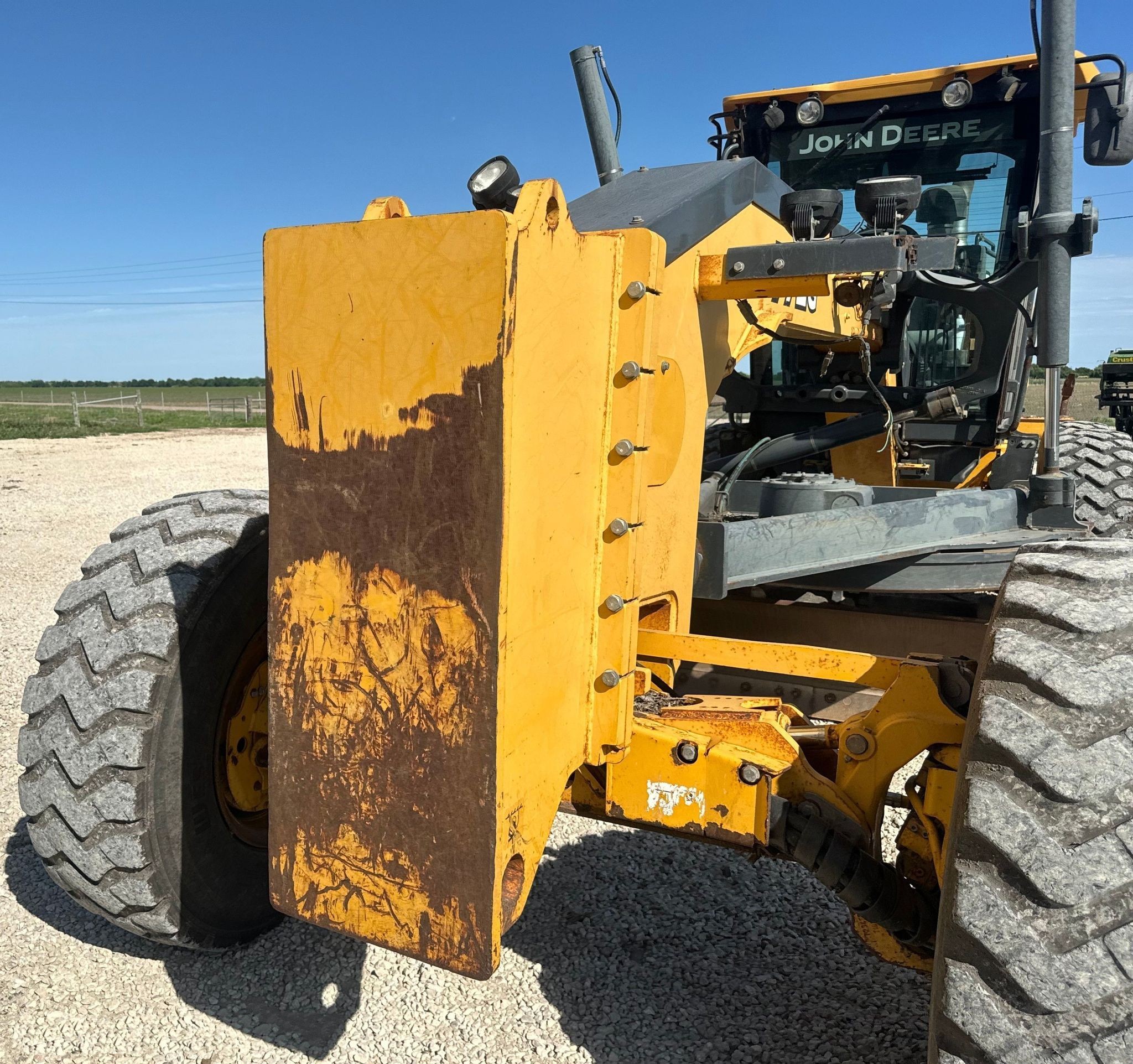 gallery 2013 John Deere 772G motor grader