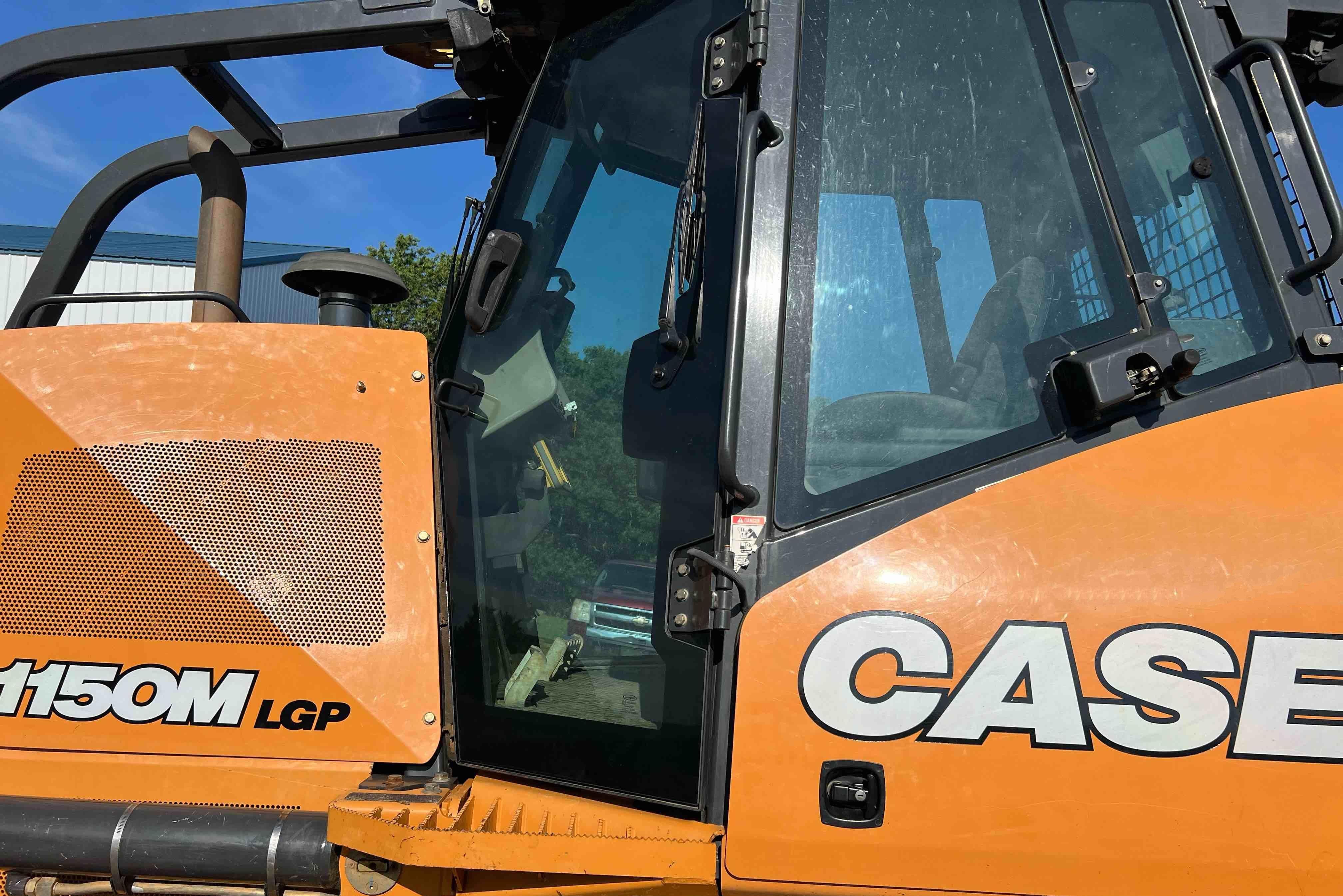 gallery 2017 Case 1150M LGP Crawler Dozer