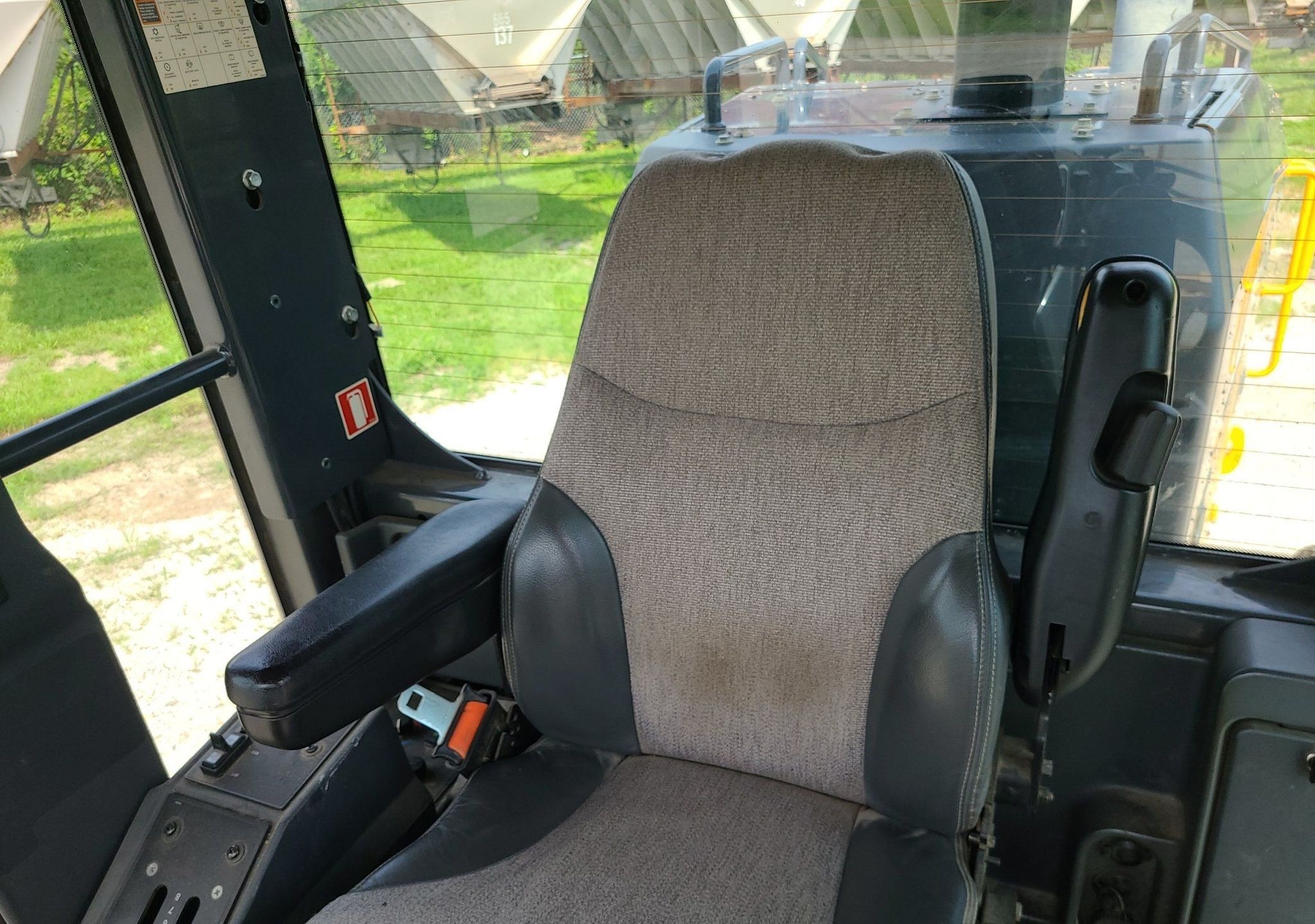 gallery 2016 John Deere 770G motor grader