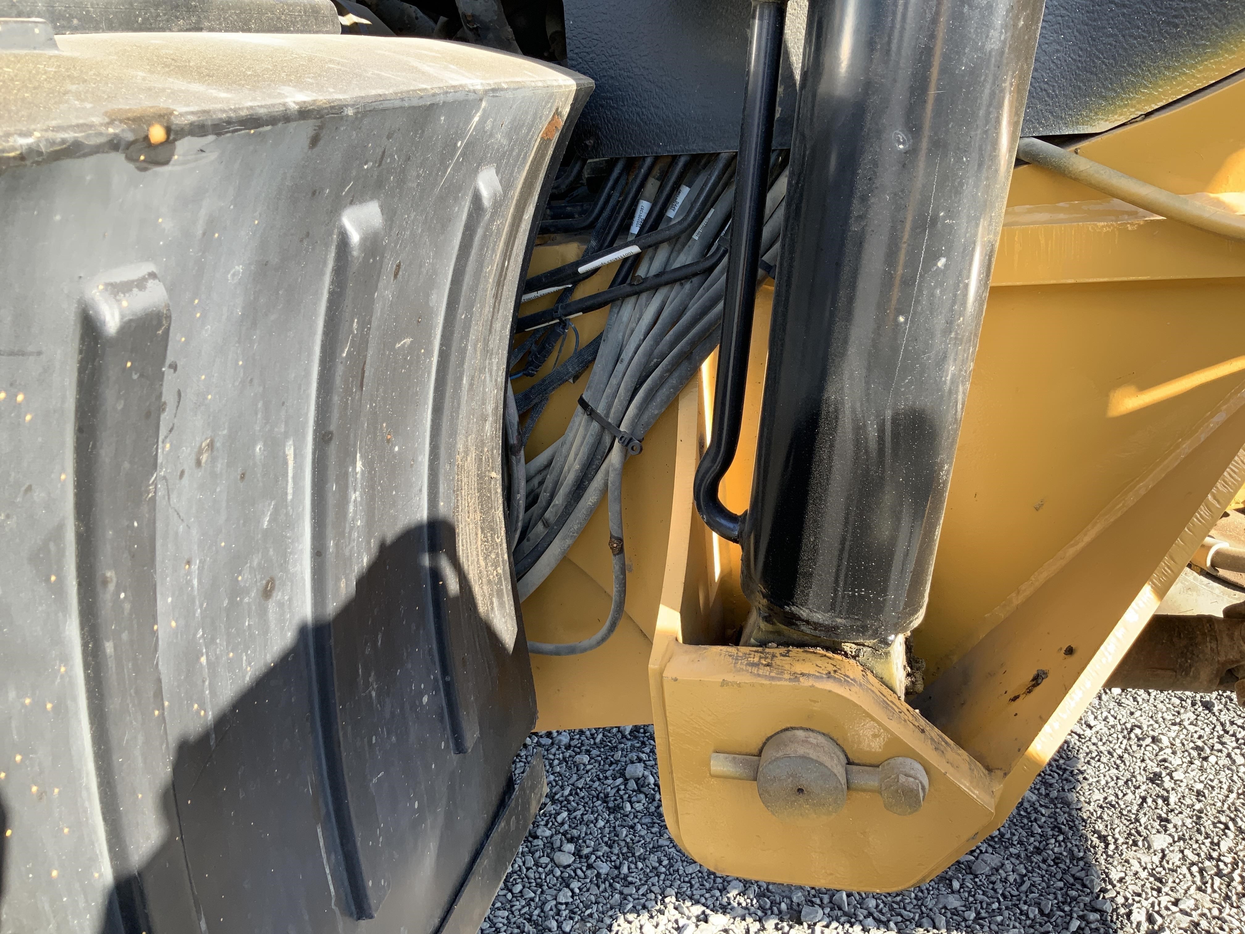 gallery 2013 Caterpillar TL1055C Telehandler
