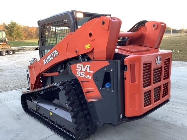 gallery 2018 KUBOTA SVL95-2S Skid Steer