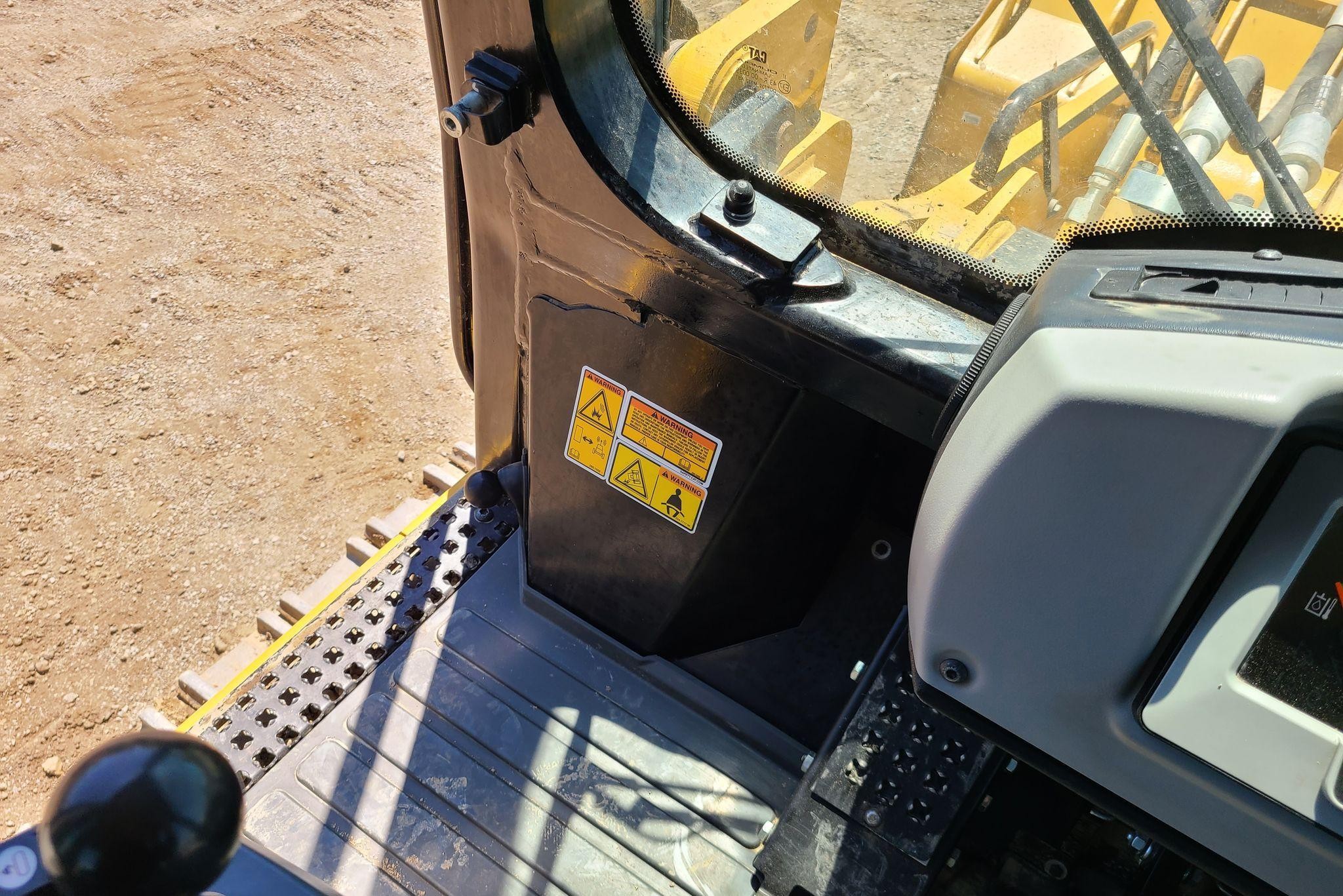 gallery 2018 Caterpillar 963K track loader