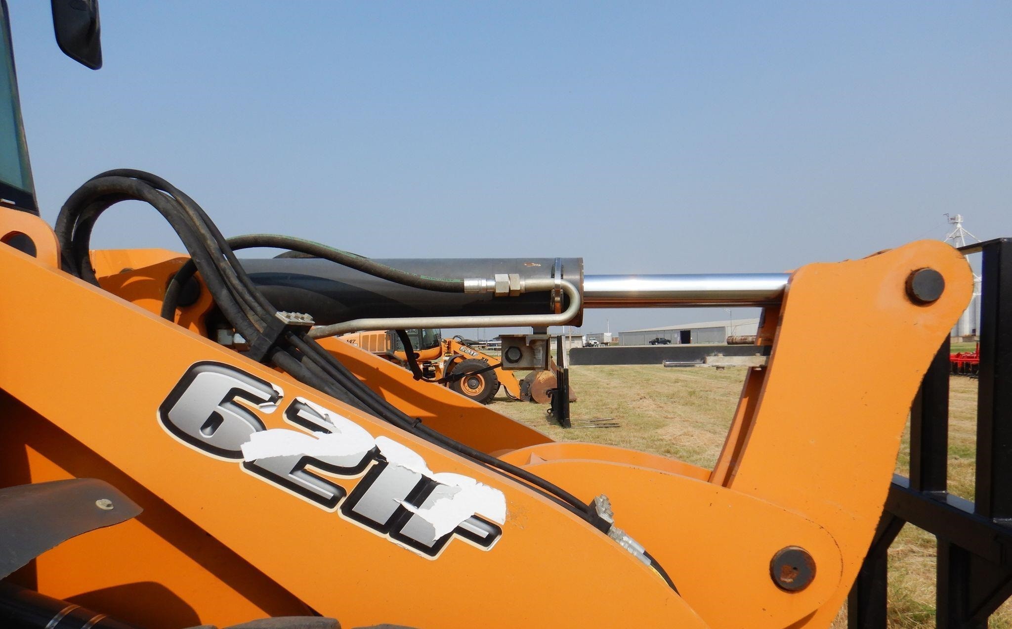 gallery 2014 Case 621F  wheel loader