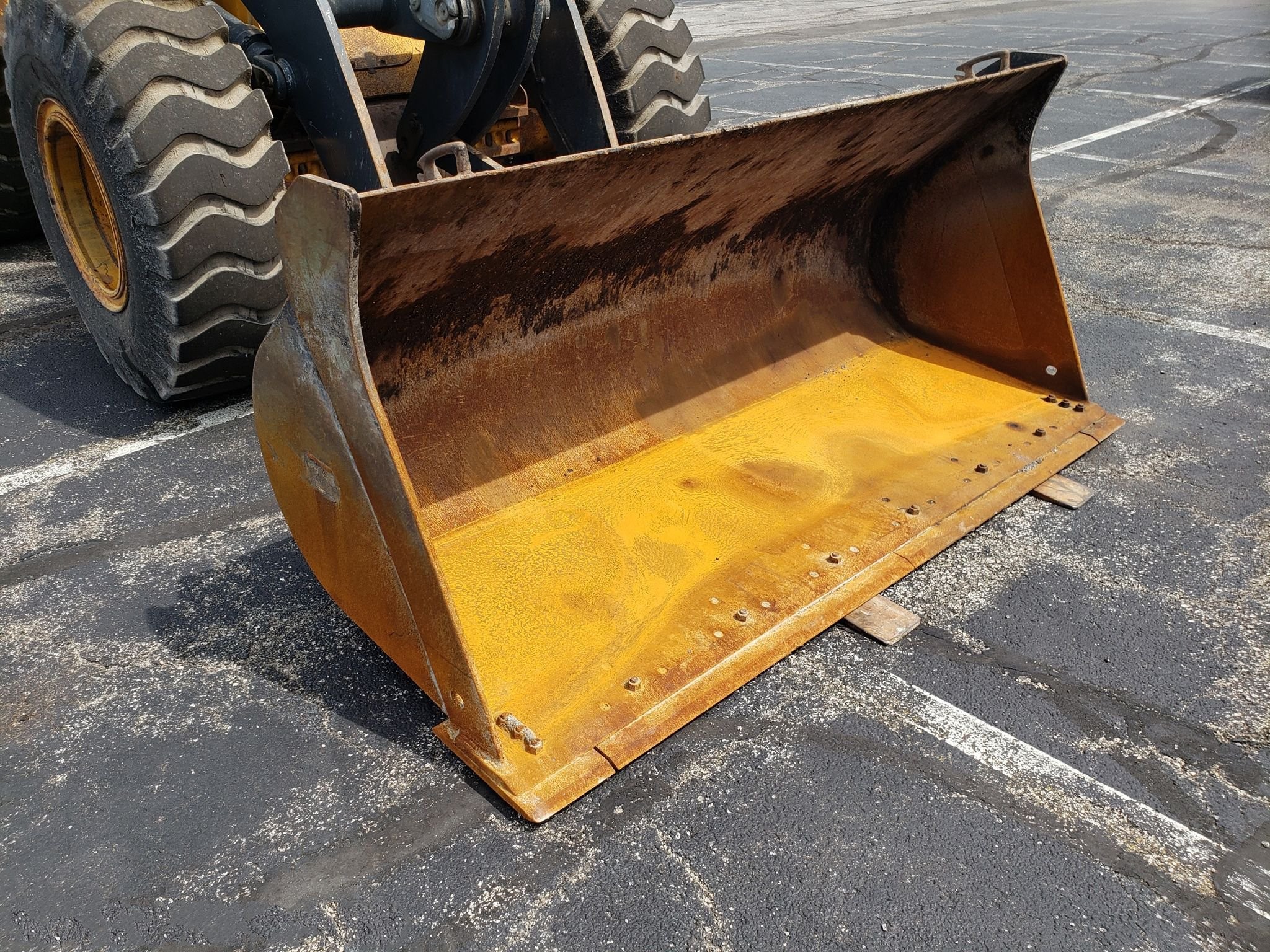 gallery 2004 John Deere 544J wheel loader