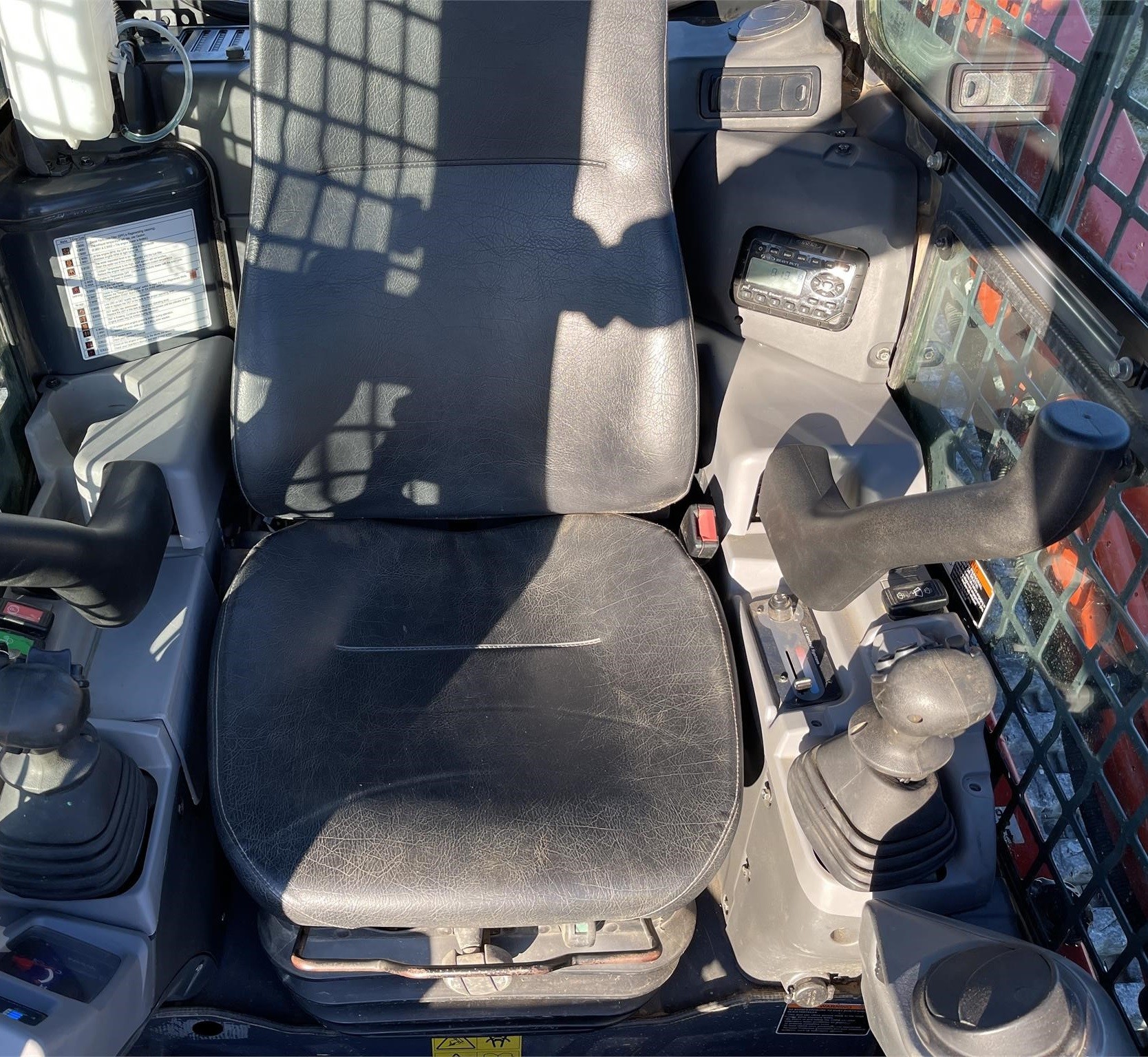 gallery 2019 Kubota SVL95-2S Skid Steer