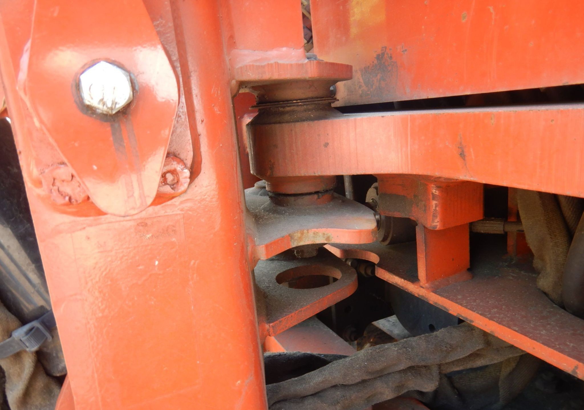 gallery 2004 Ditch Witch HT115 cable plow