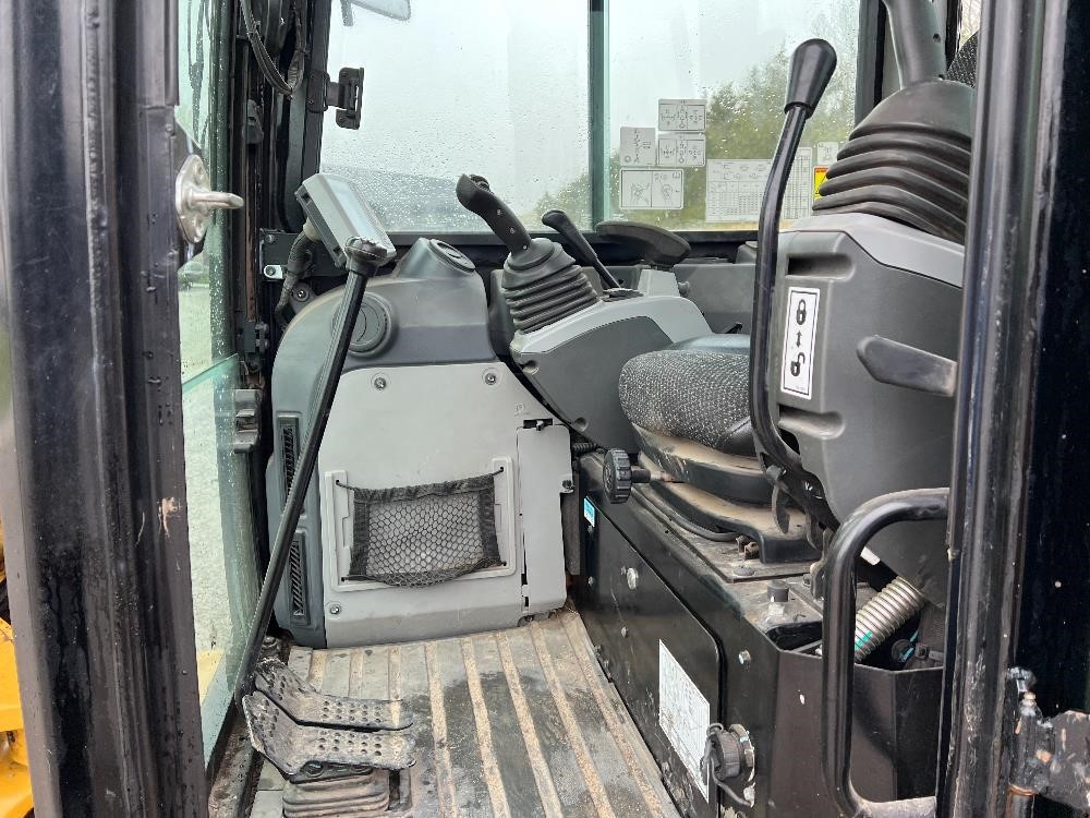 gallery 2018 Caterpillar 305.5E2 Mini Excavator