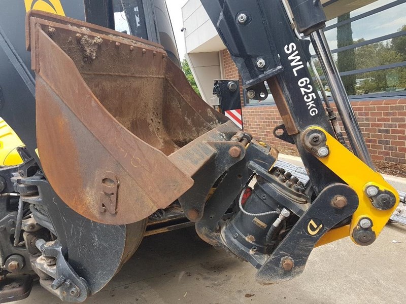 gallery 2015 MST 642 SERIES BACKHOE
