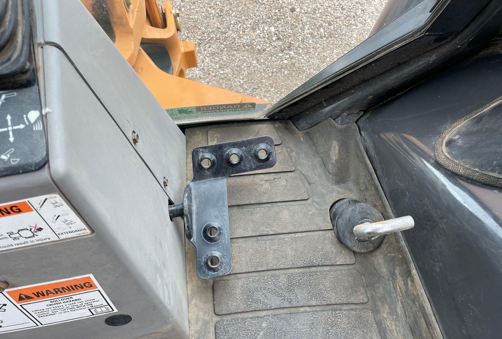 gallery 2018 Case 580N EP  backhoe