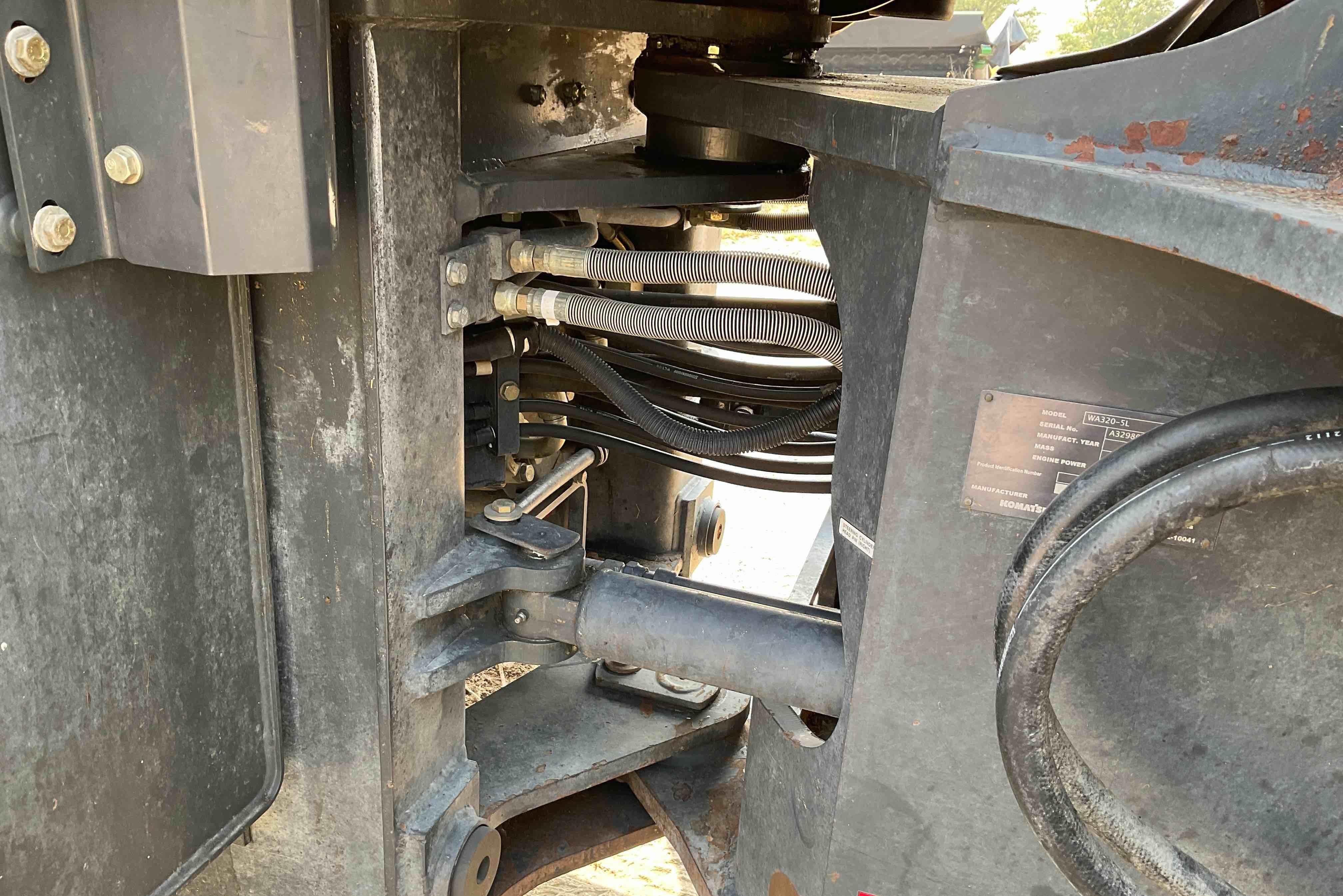 gallery 2008 Komatsu WA320-5L Wheel Loader W/Grapple