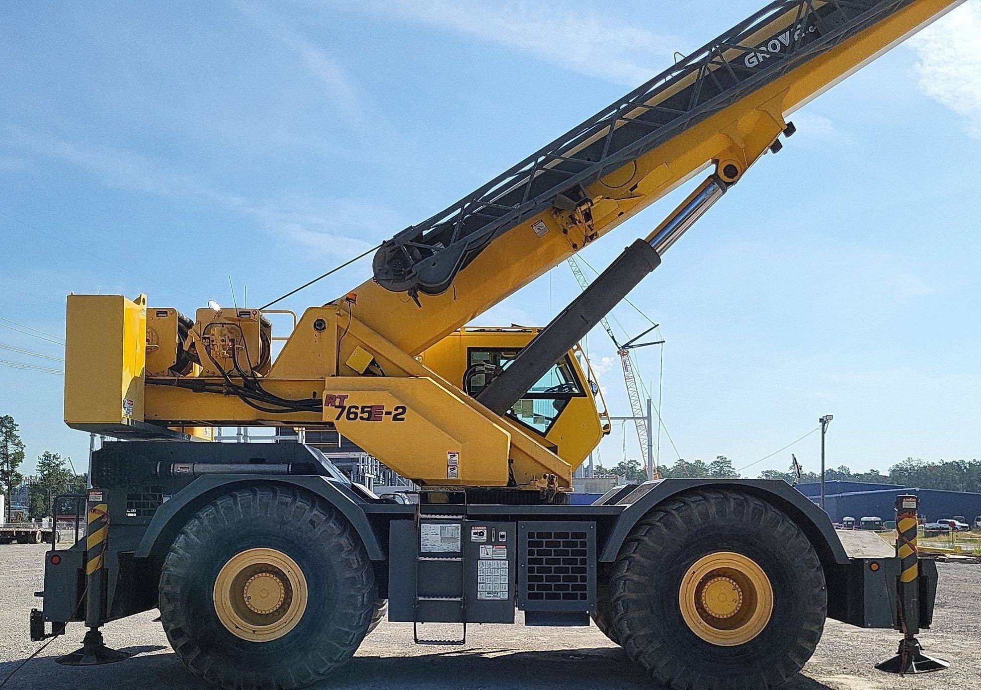 gallery 2012 Grove RT765E2 crane