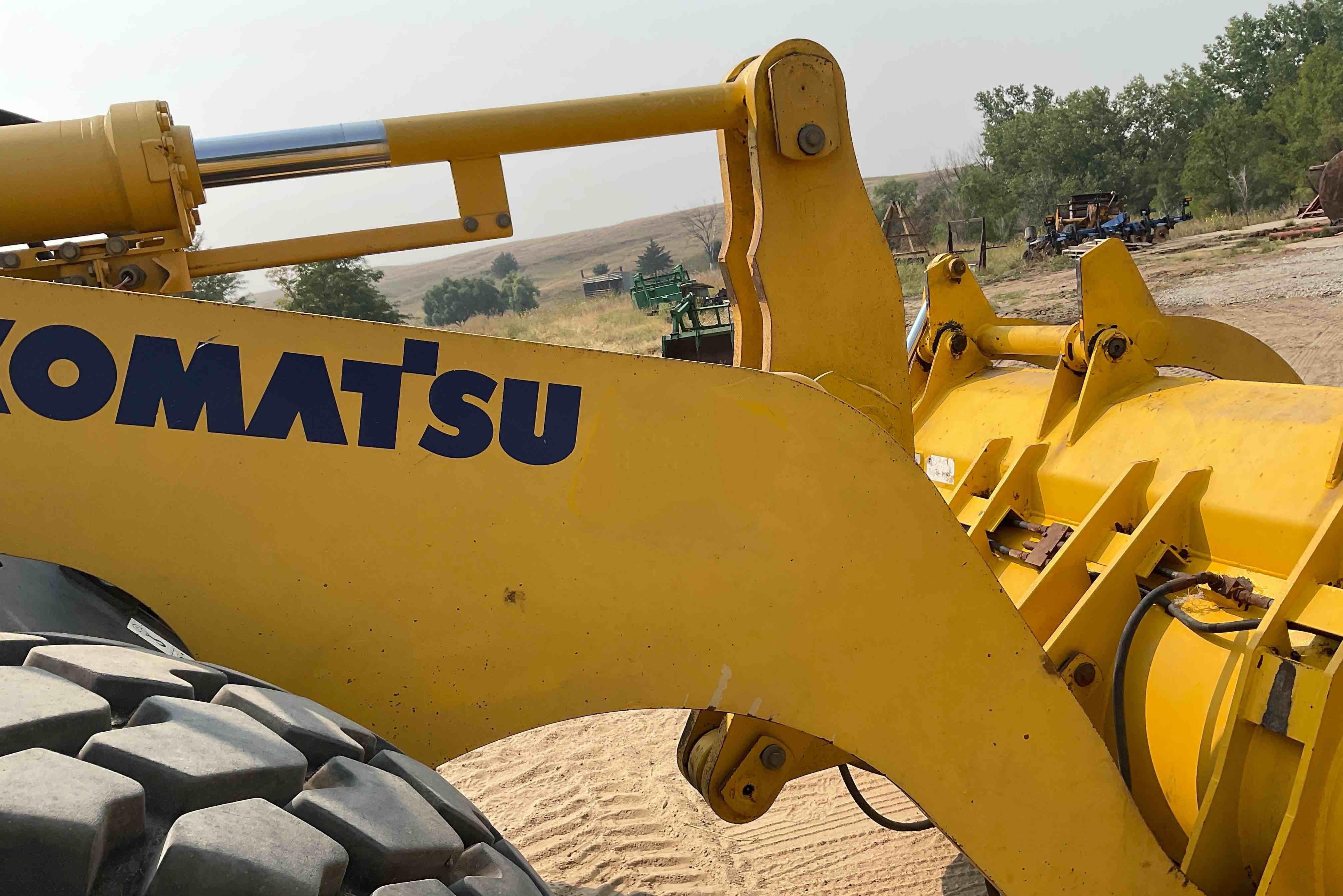 gallery 2008 Komatsu WA320-5L Wheel Loader W/Grapple