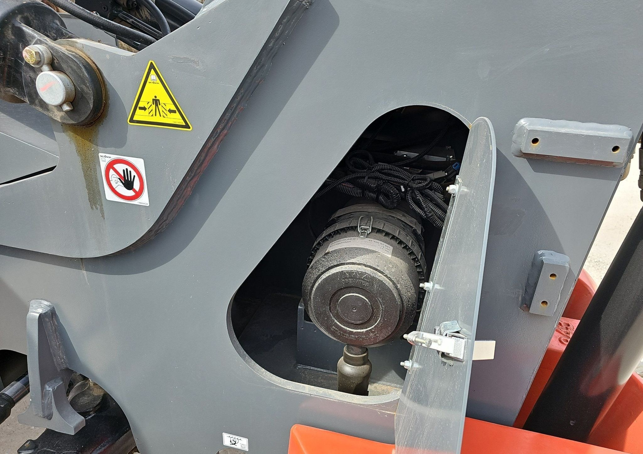 gallery 2023 Skyjack SJ843TH telehandler