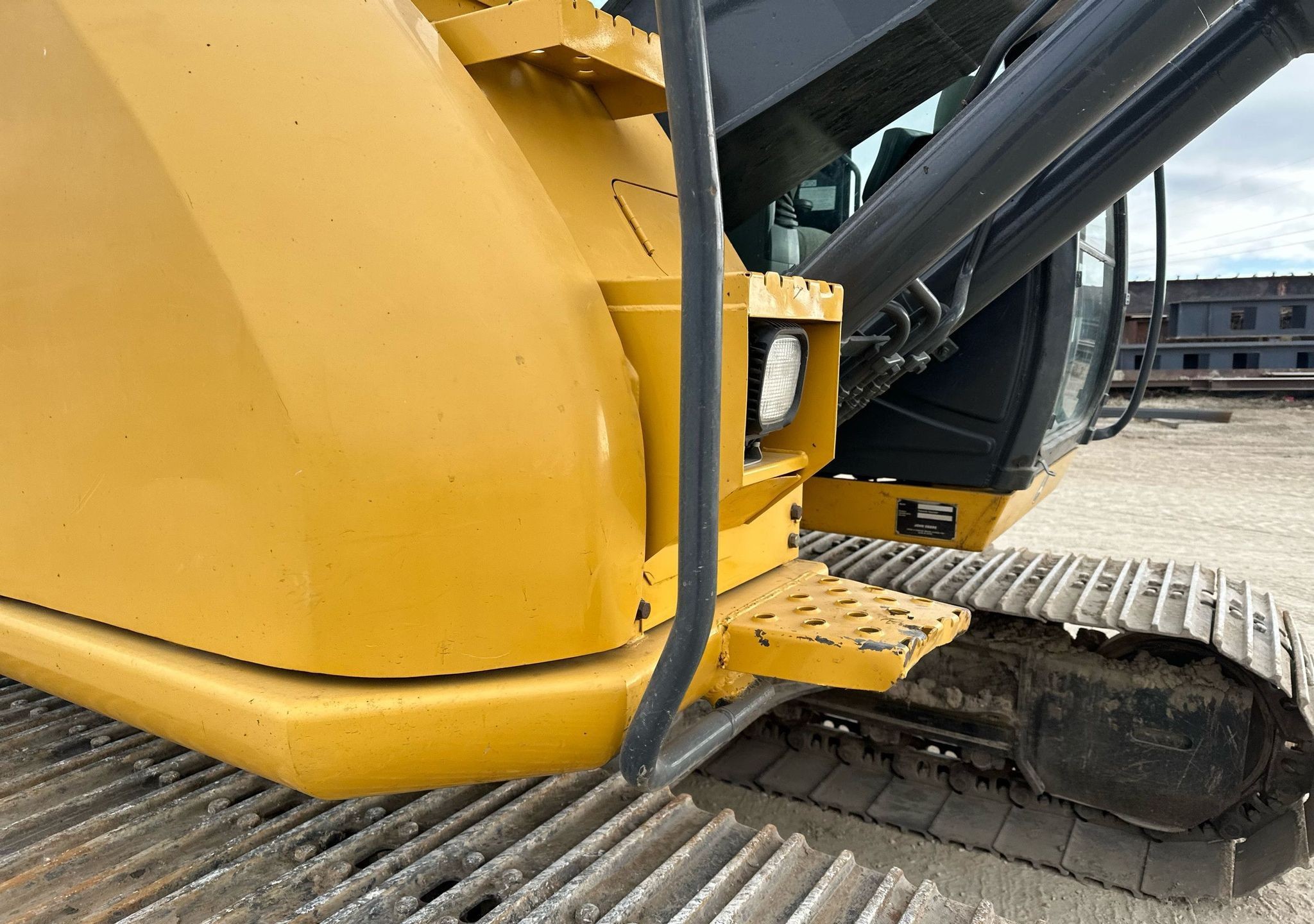 gallery 2012 John Deere FF135DX excavator