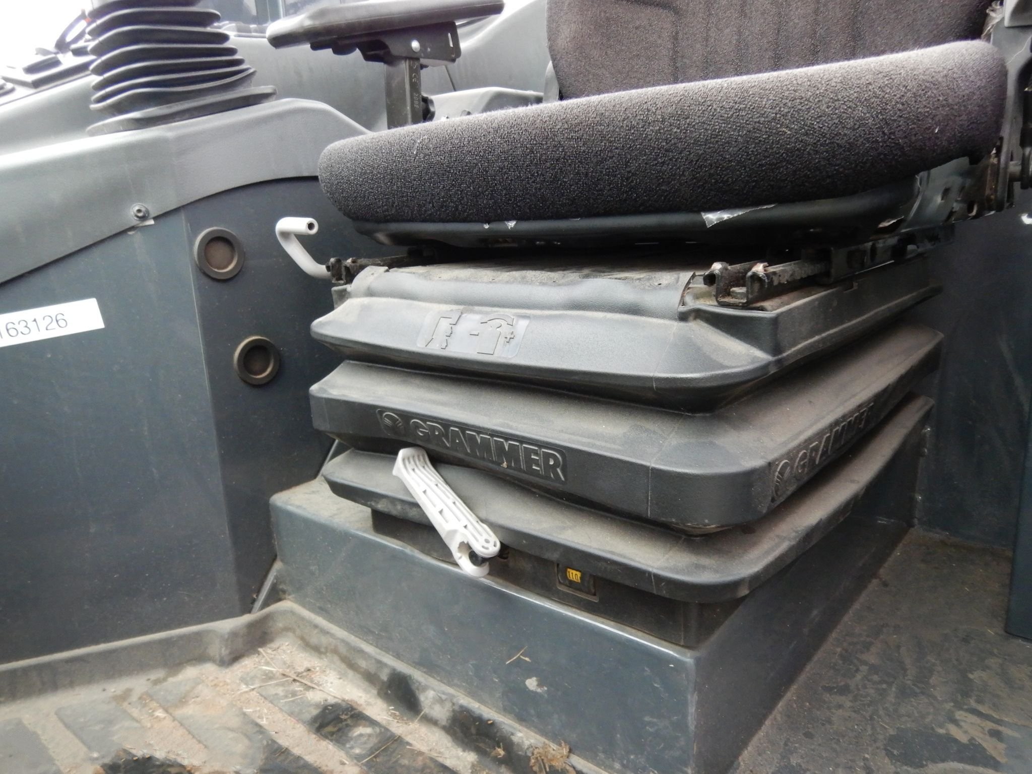 gallery 2018 John Deere 204L Wheel Loader