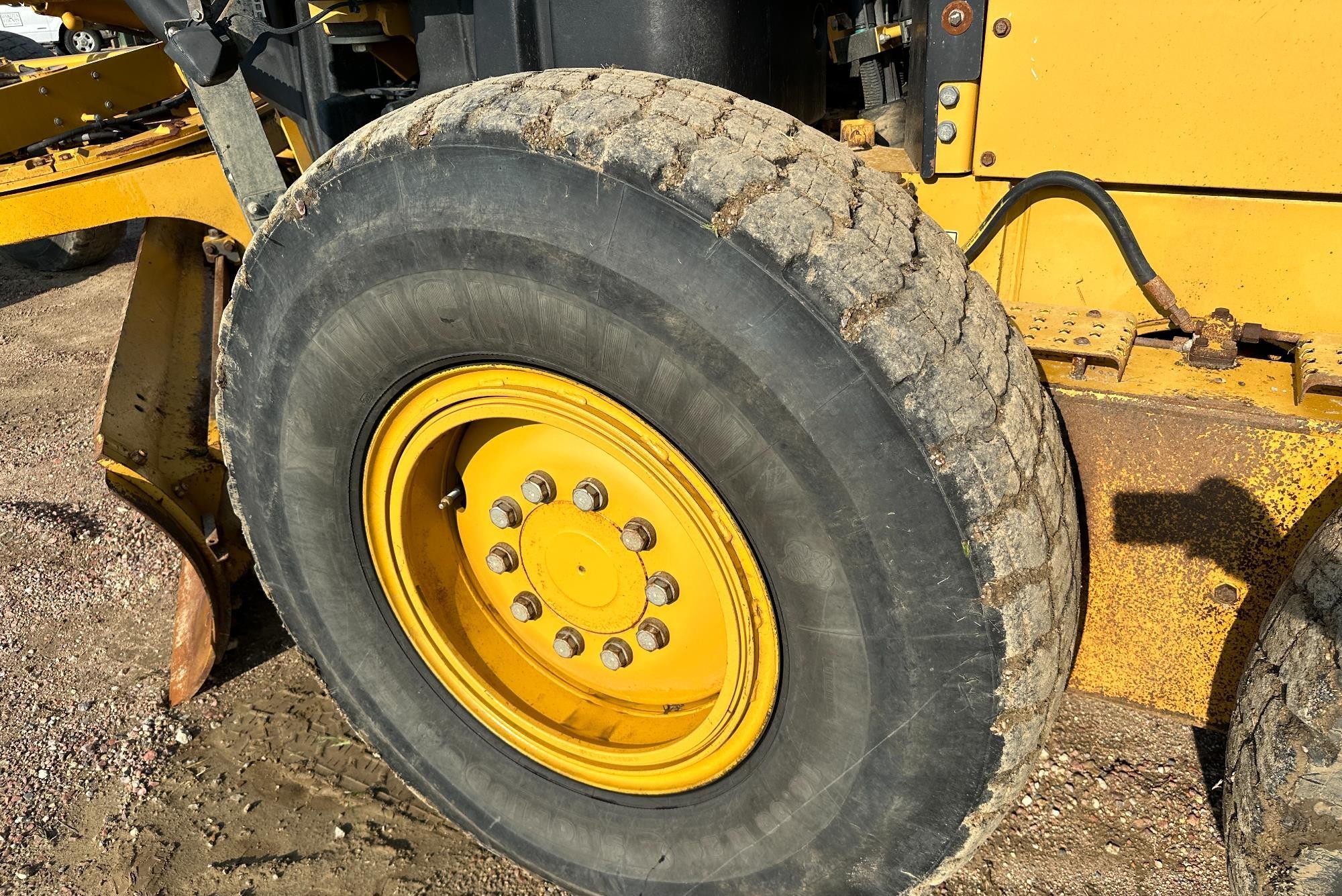 gallery 2014 Caterpillar 140M2 VHP Plus Motor Grader