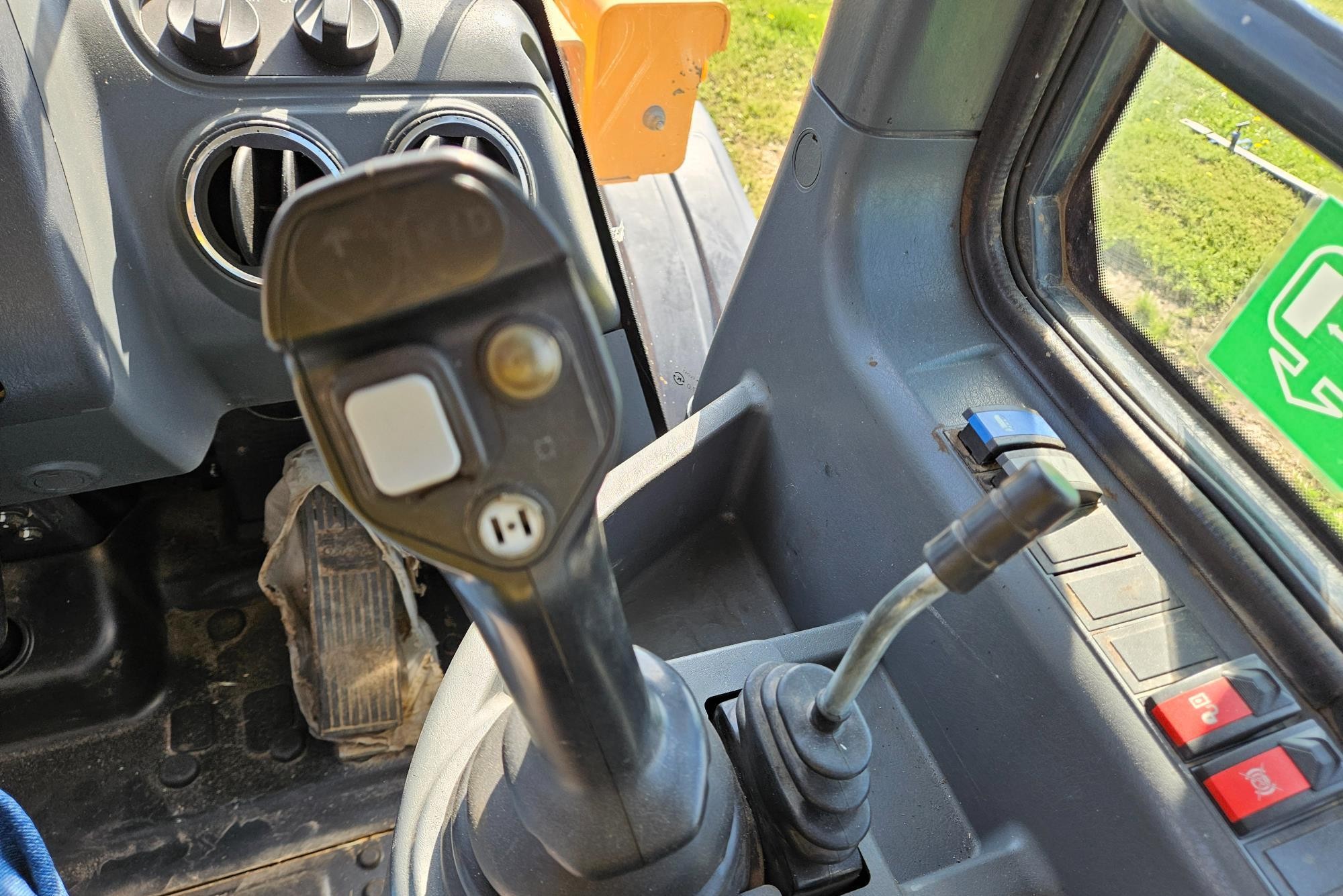 gallery 2015 Hyundai HL740XTD-9A Wheel Loader