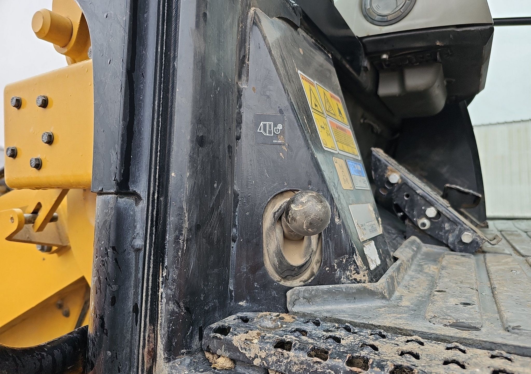 gallery 2015 Caterpillar 963D track loader