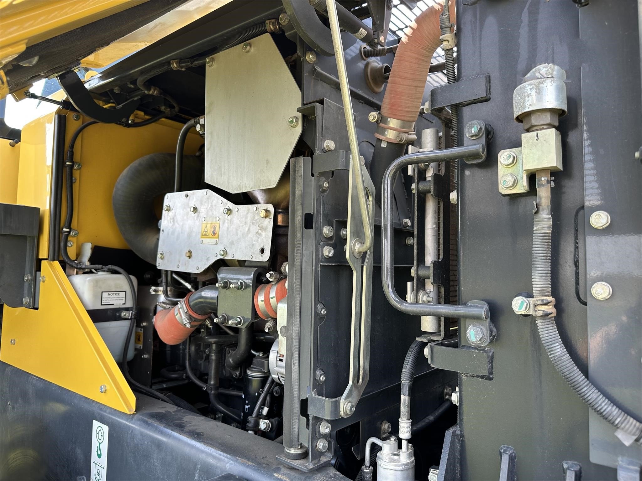 gallery 2016 KOMATSU WA320-7