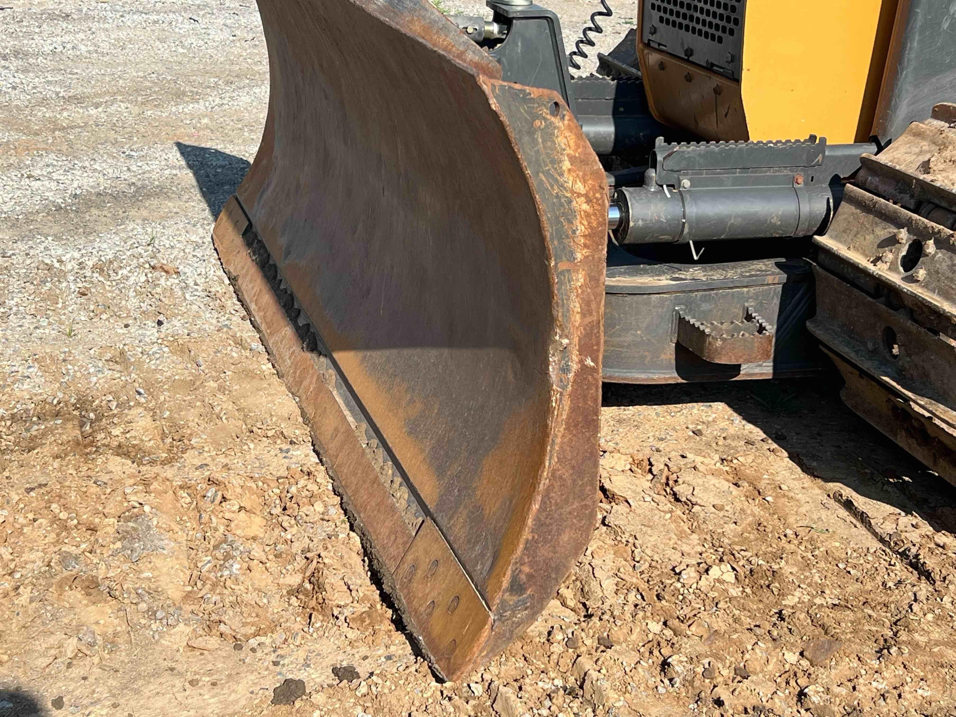 gallery 2017 Case 1150M LGP Crawler Dozer