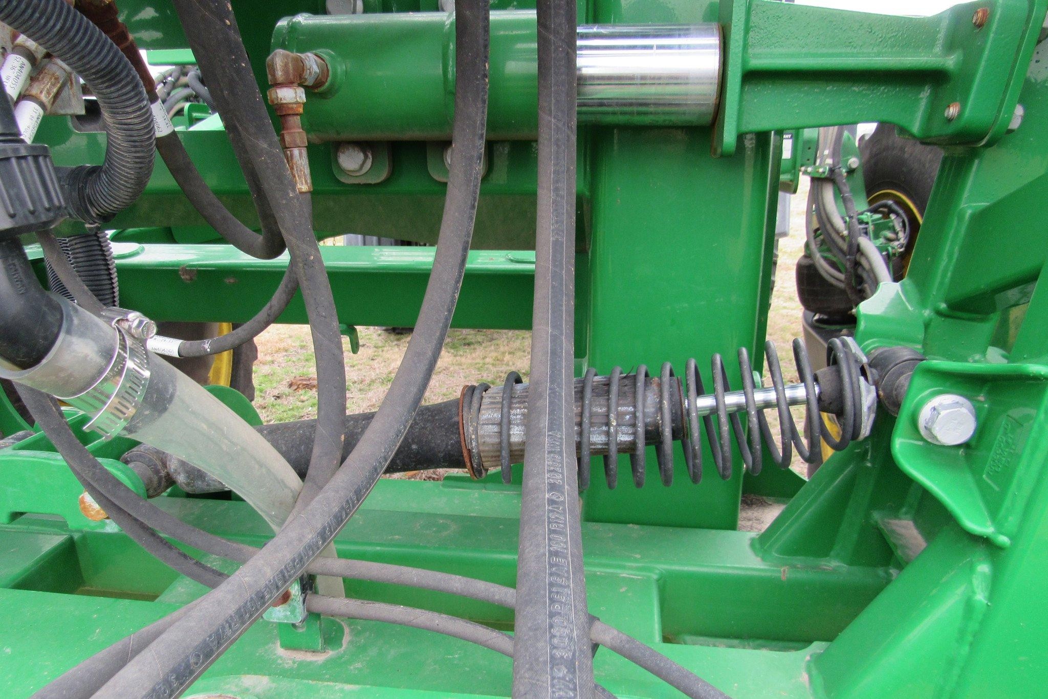 gallery 2014 John Deere R4038 self-propelled sprayer