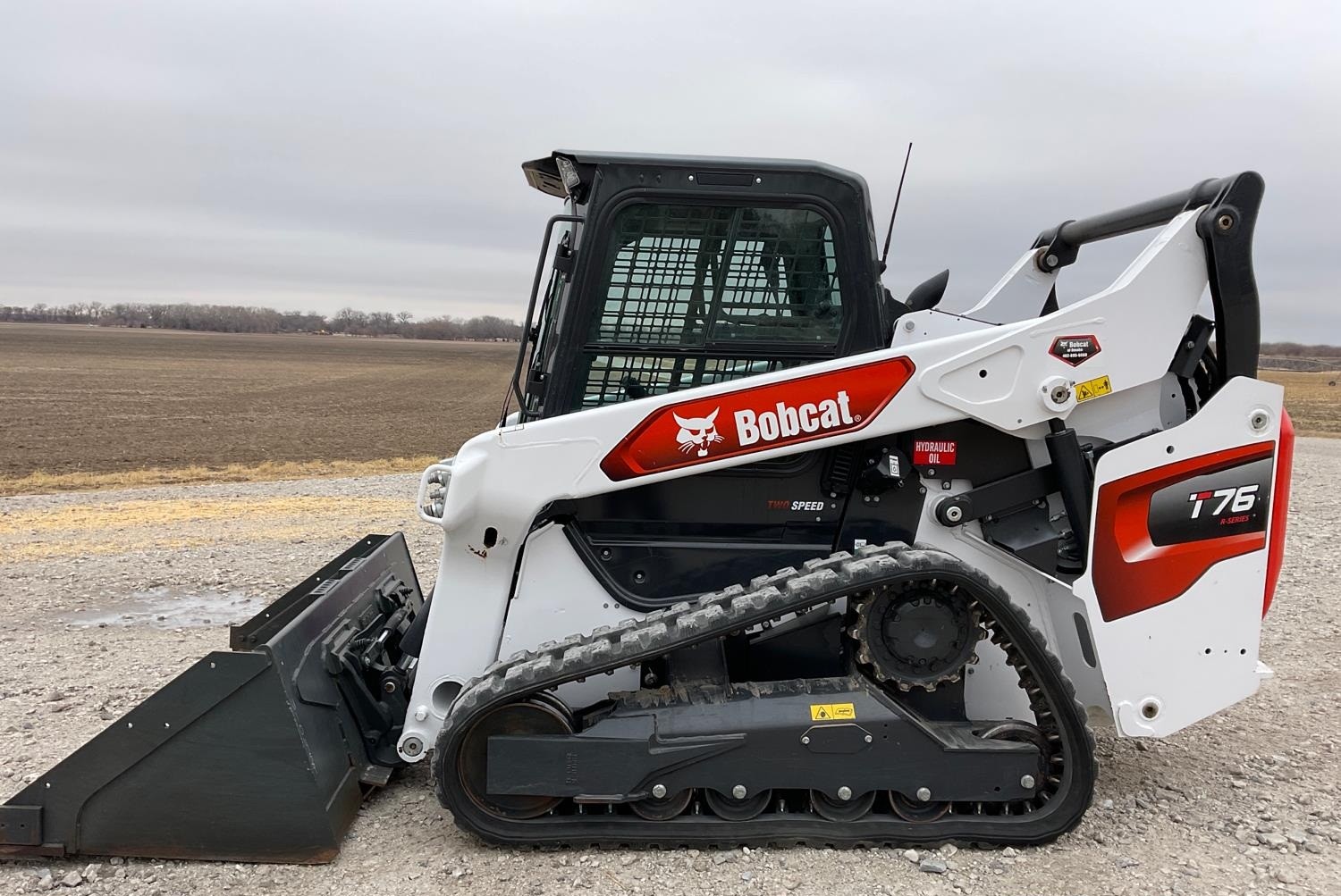 gallery 2021 Bobcat T76 R-Series Compact Track Loader