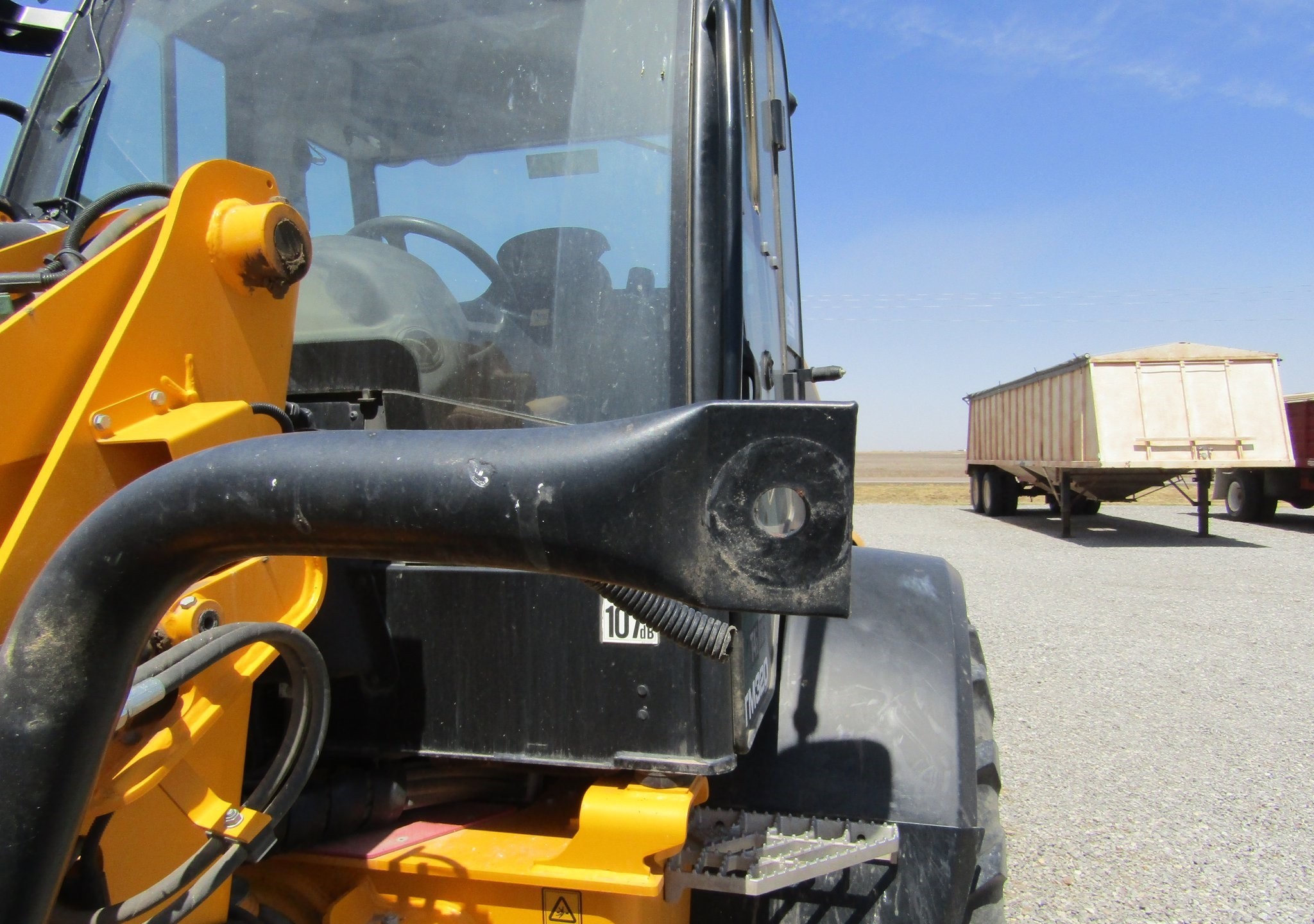 gallery 2013 JCB TM320 articulated telehandler