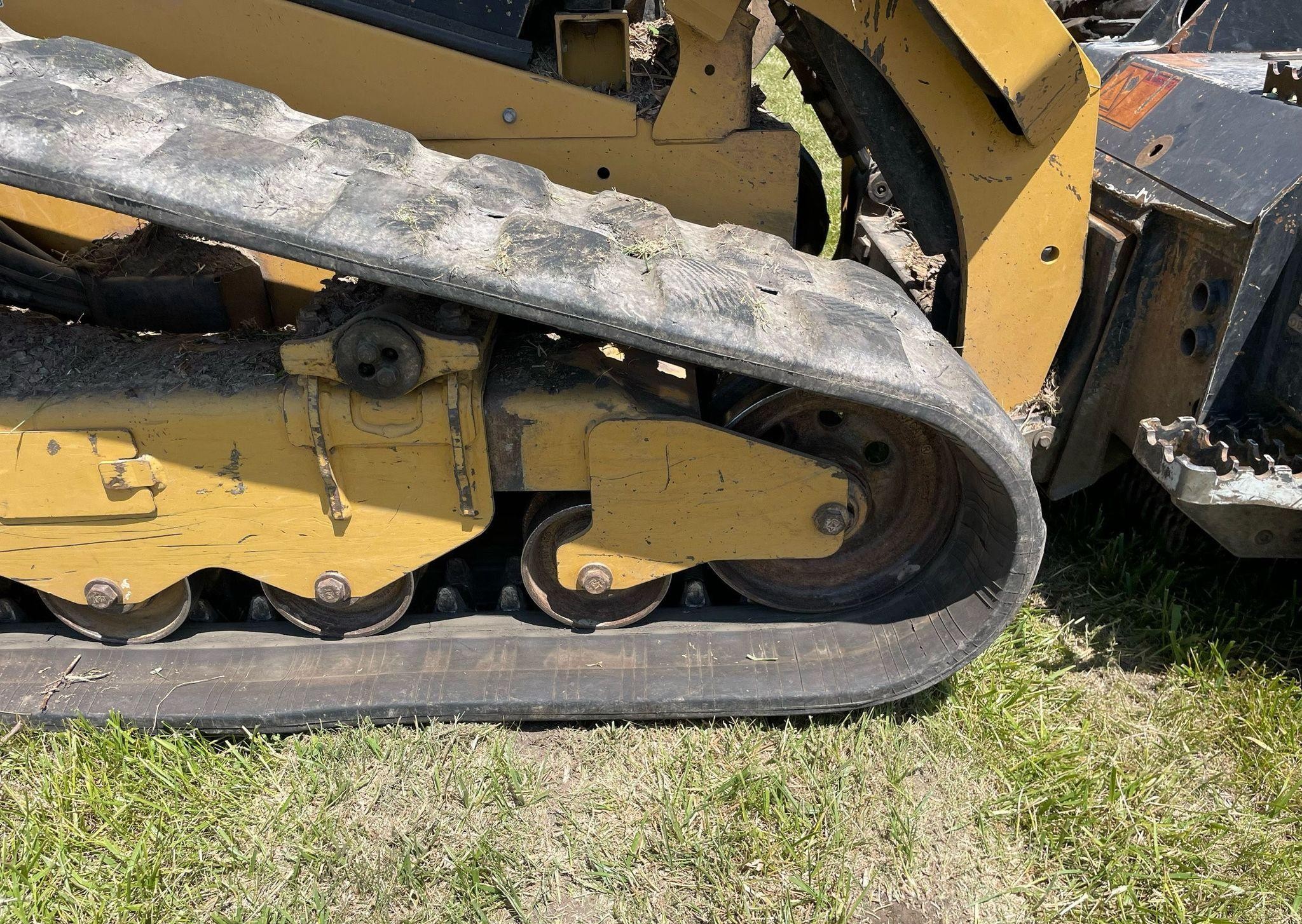 gallery 2017 Caterpillar 299D2XHP Skid Steer