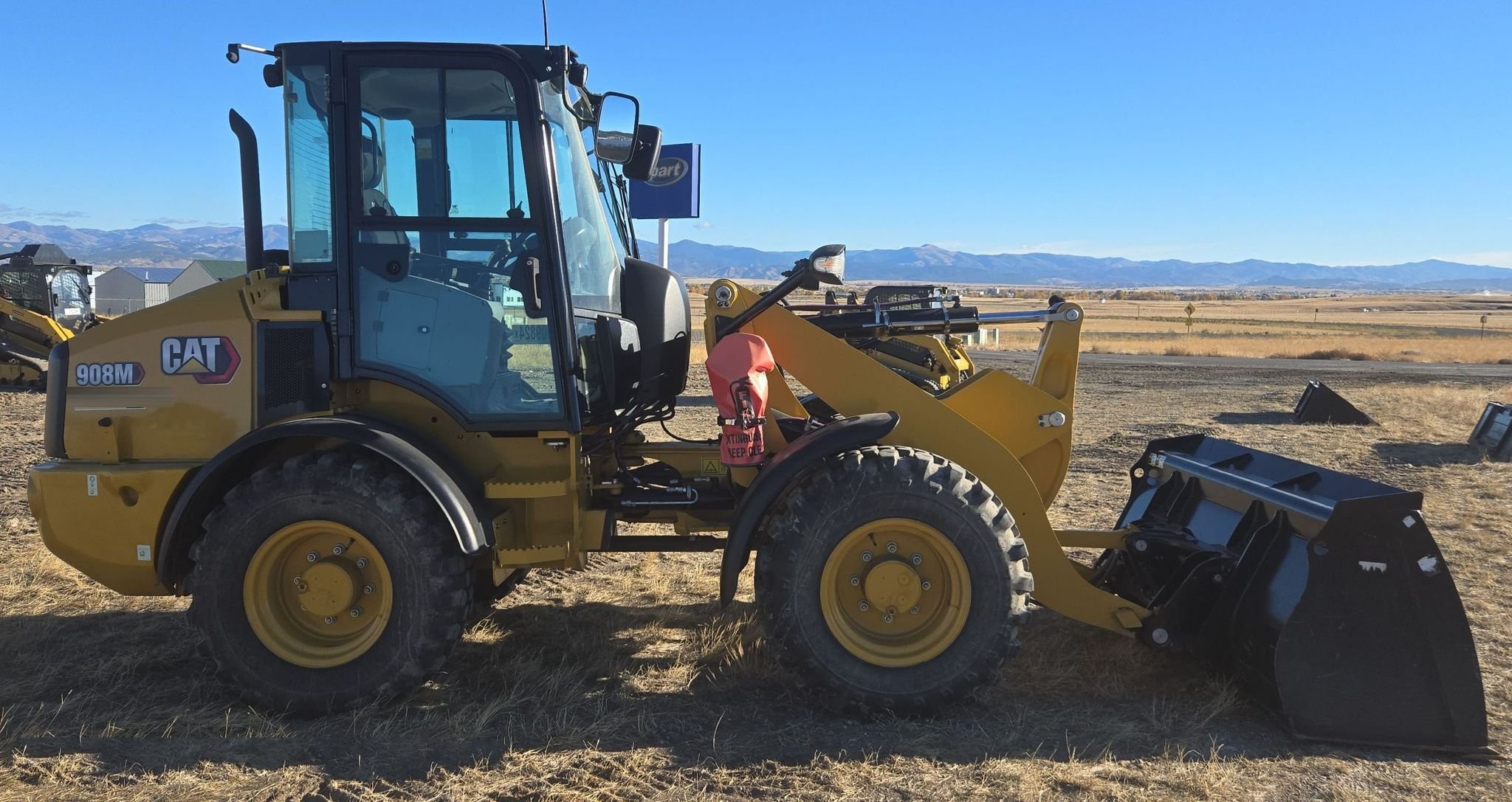 gallery 2022 Caterpillar 908M wheel loader