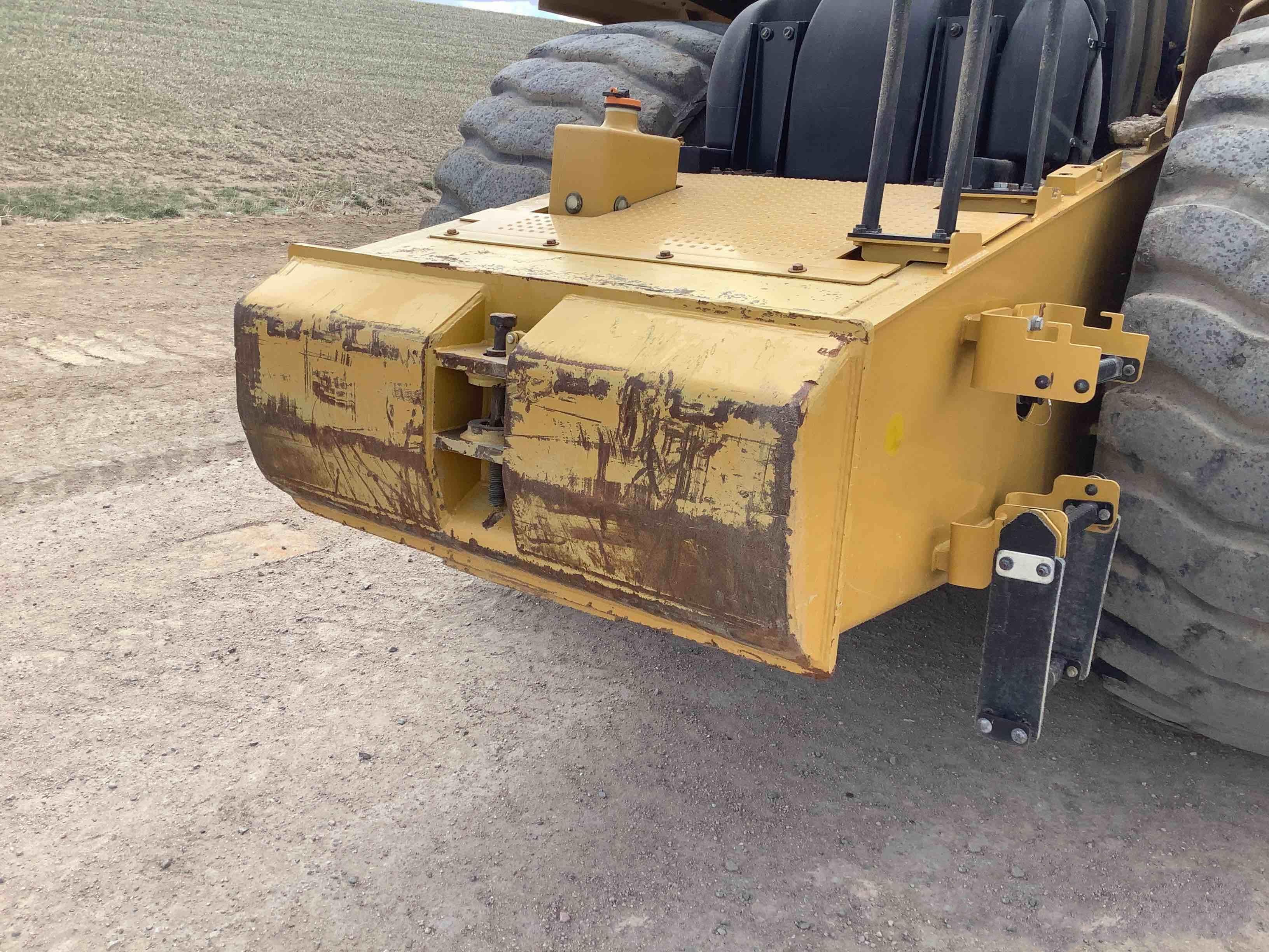 gallery 2017 Caterpillar 623K Self Propelled Elevating Scraper