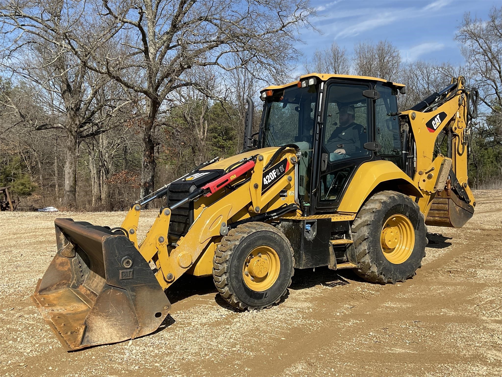 gallery 2016 CATERPILLAR 420F2 IT
