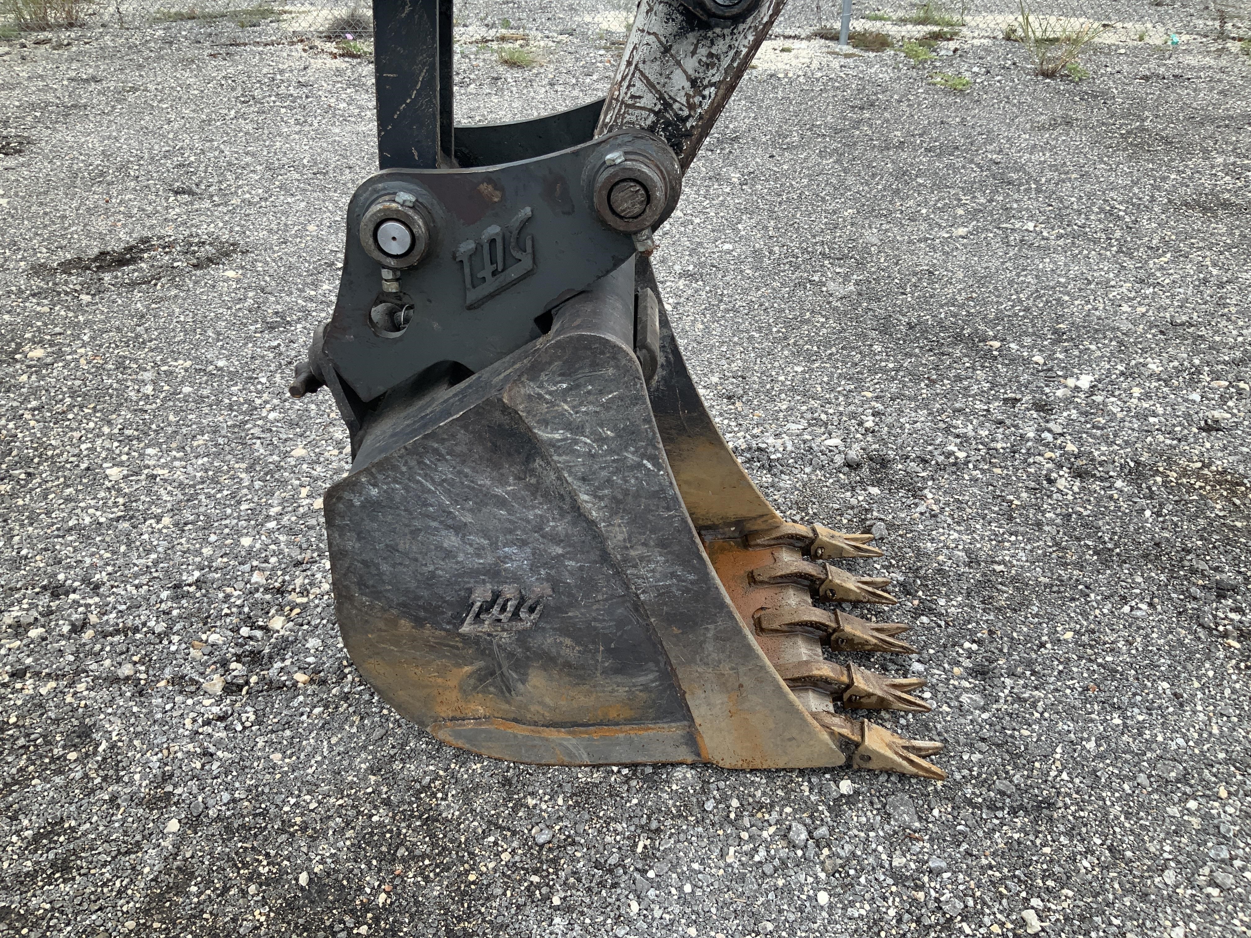 gallery 2014 Bobcat E85 Mini Excavator