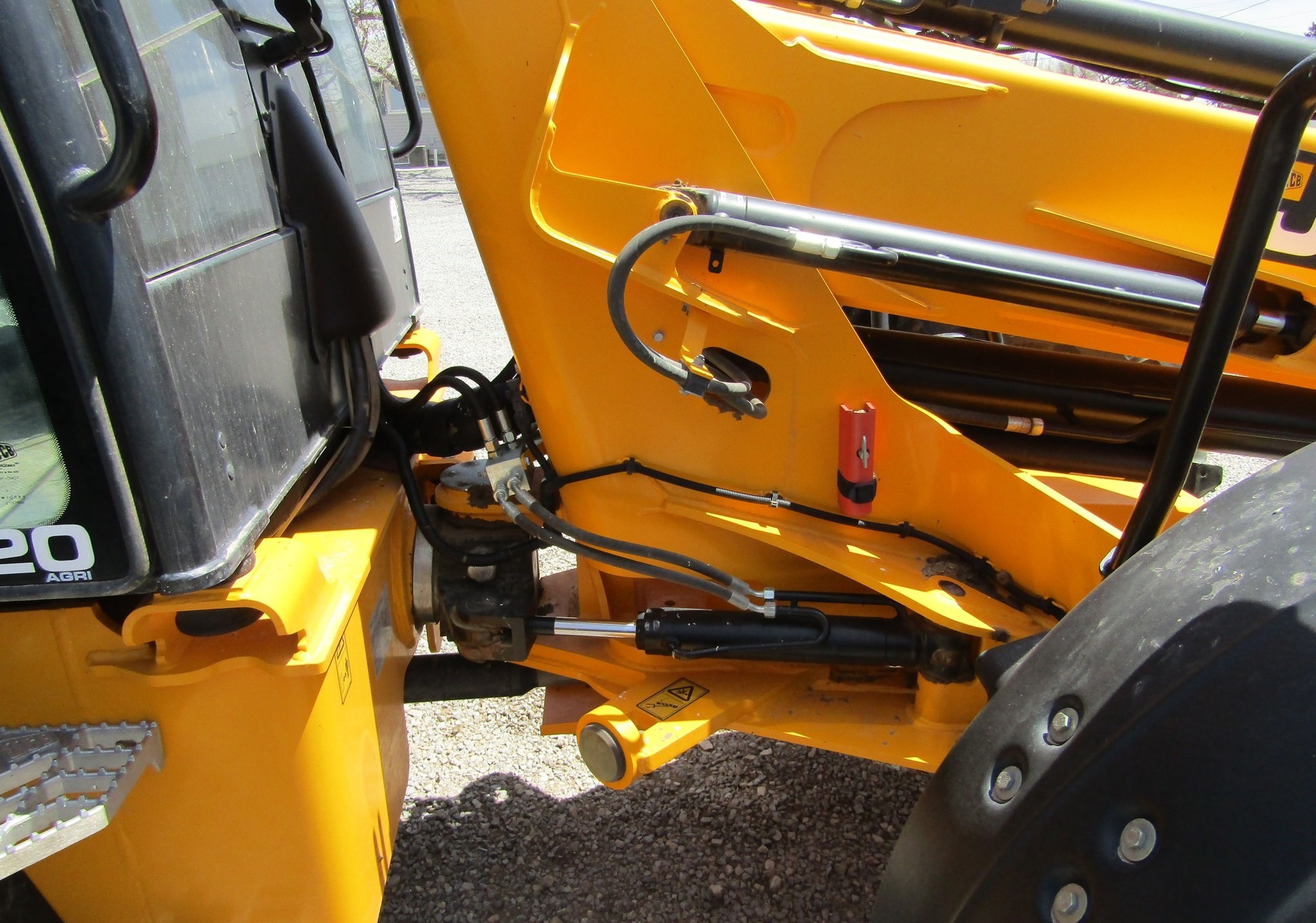 gallery 2013 JCB TM320 articulated telehandler