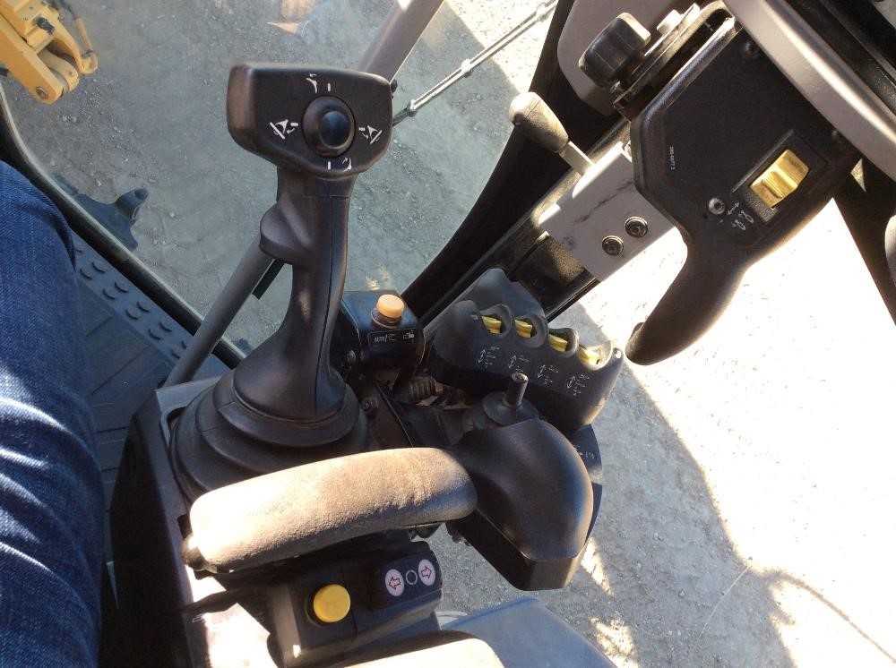 gallery 2015 Caterpillar 140M3AWD Motor Grader