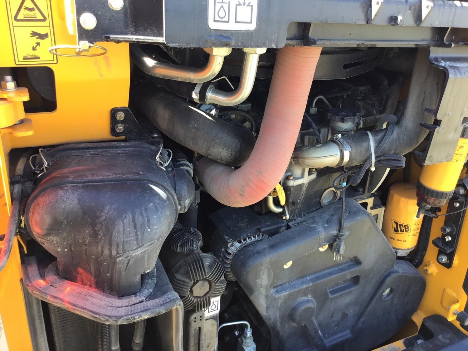 gallery 2015 JCB 260T Skid Steer Track Loader