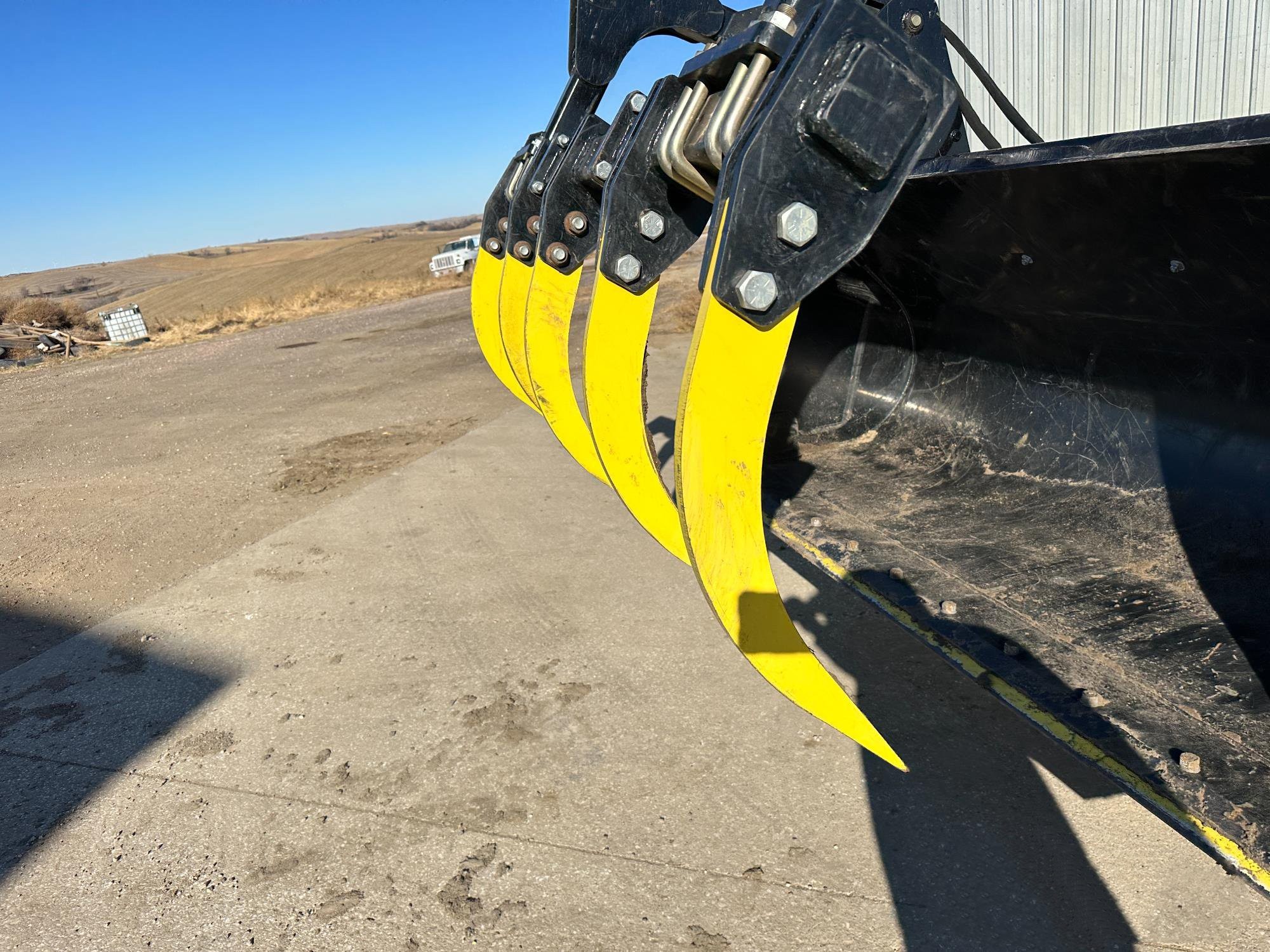 gallery 2015 John Deere 544K Wheel Loader WGrapple