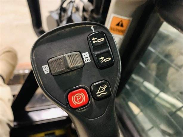 gallery 2020 NEW HOLLAND C345 SKID STEER