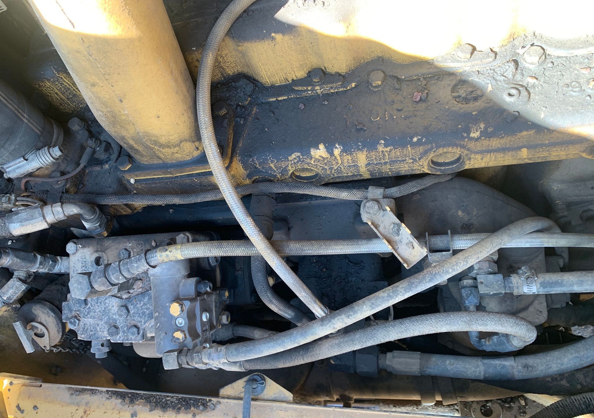 gallery 2001 Caterpillar 140H motor grader
