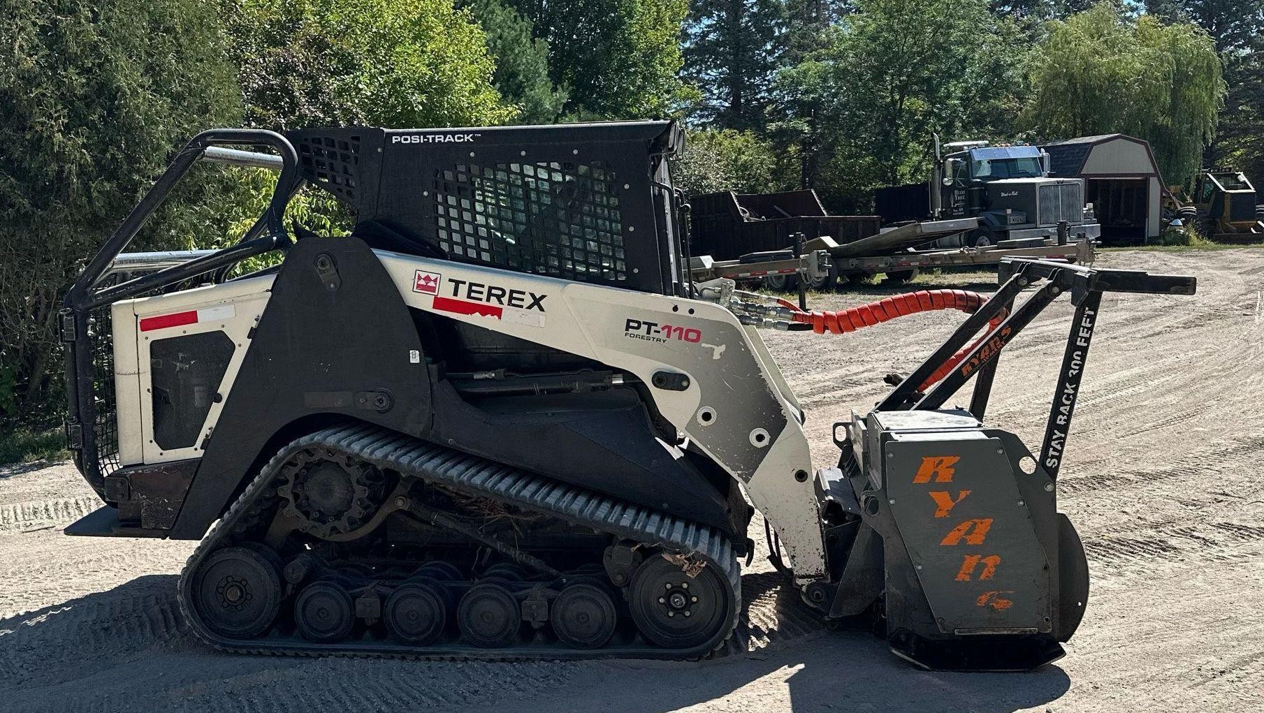 gallery 2015 Terex PT-110 tracked skid steer loader
